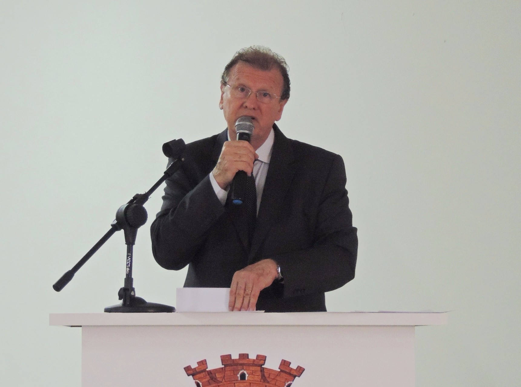 Vereador Roberto Melchiori solicita à Secretária Municipal de Saúde informatização de todas as UBs do Município