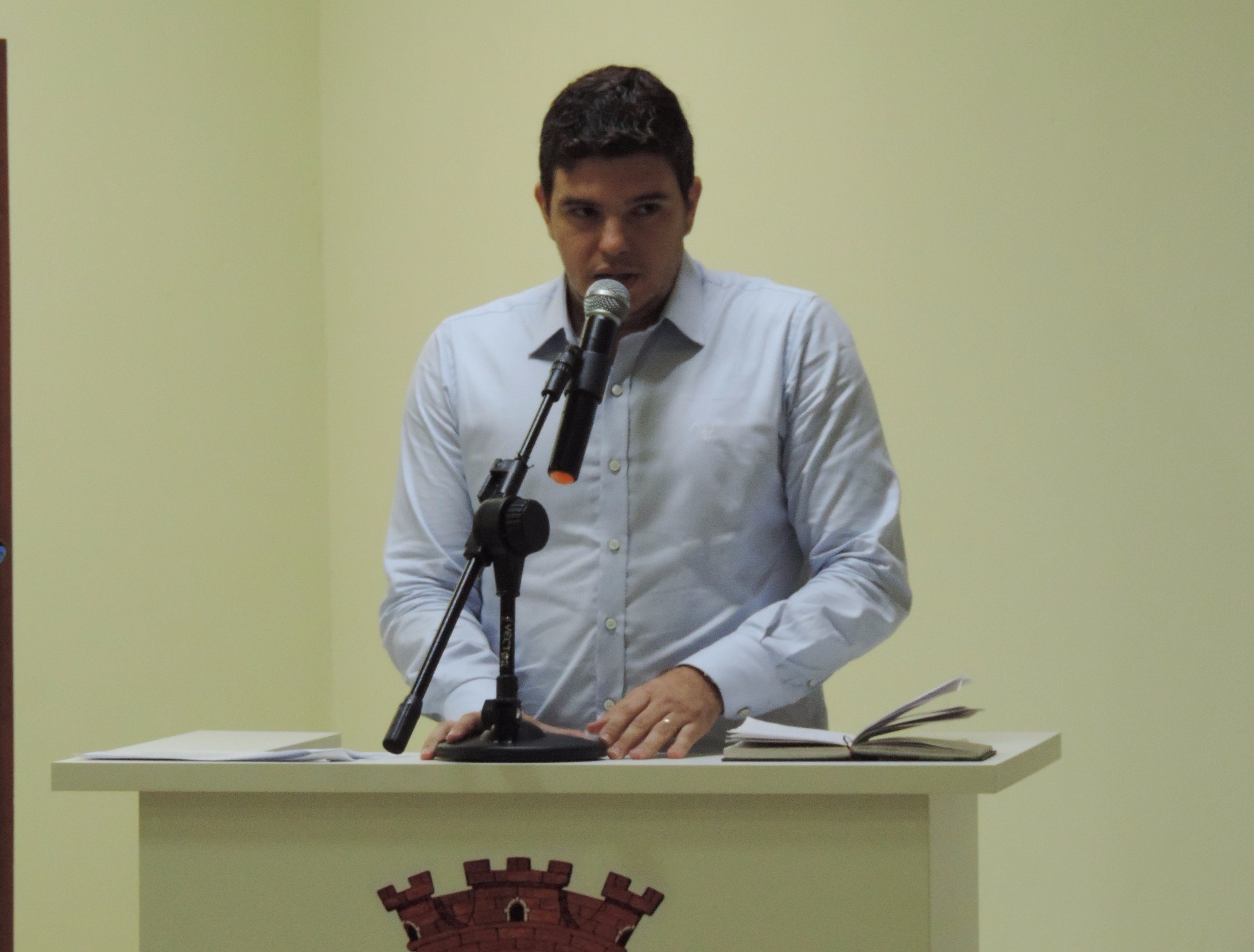 Vereador Celso Andrade Junior solicita ao Executivo planejamento das Diretorias e Secretarias Municipais para elaboração da LDO e LOA de 2018