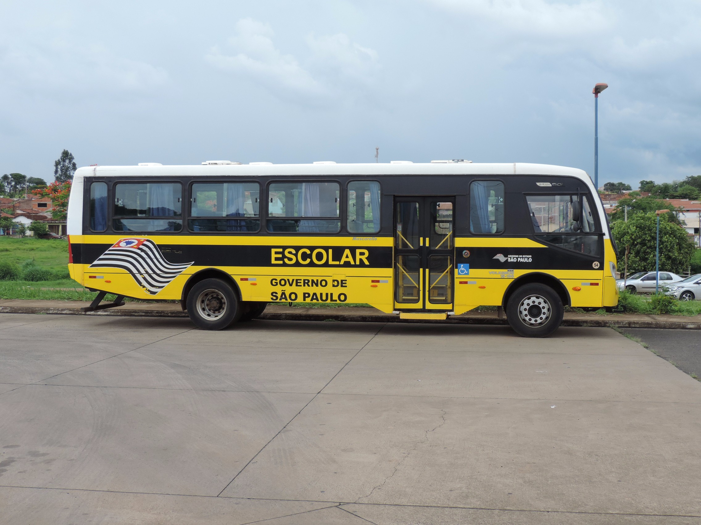 Vereadores visitam o Terminal Rodoviário e as residências atingidas pela cobertura que voou após ventania no final de outubro