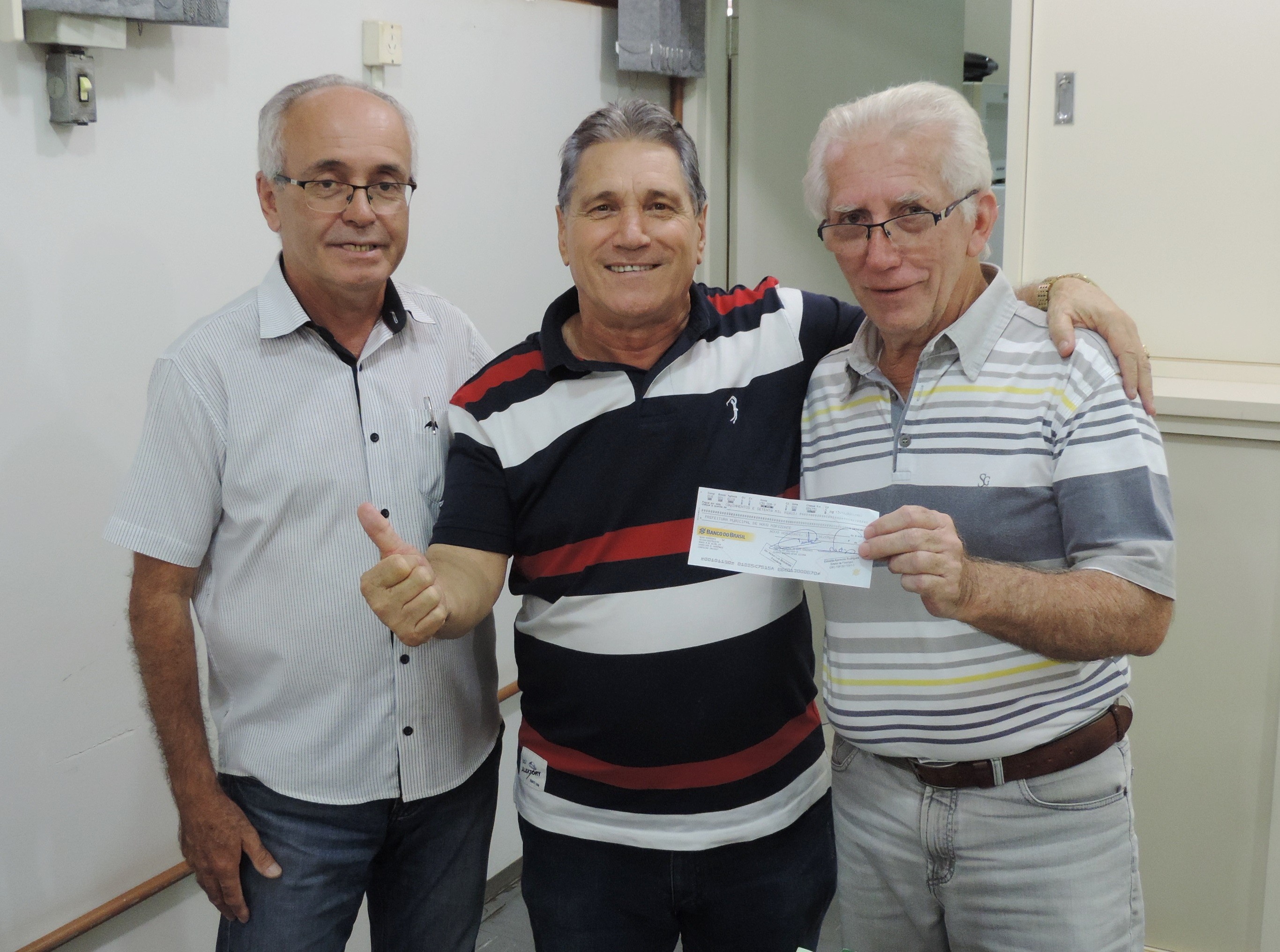 Câmara devolve R$ 570 mil do orçamento de 2017 para a Prefeitura 