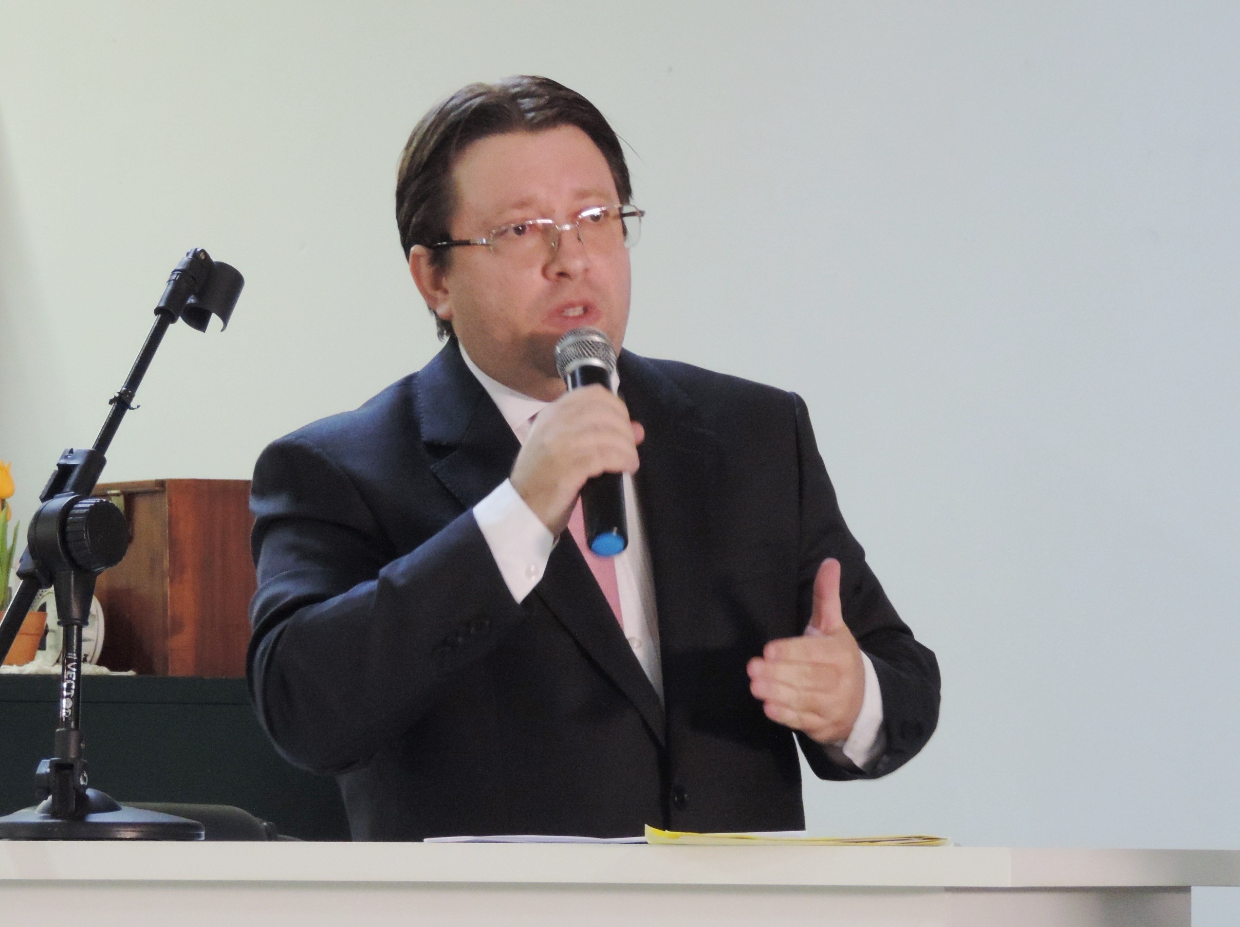 Vereador Leandro Lança solicita ao Executivo cópias de documentos de solicitação de convênio com Estado para o desenvolvimento turístico do Município