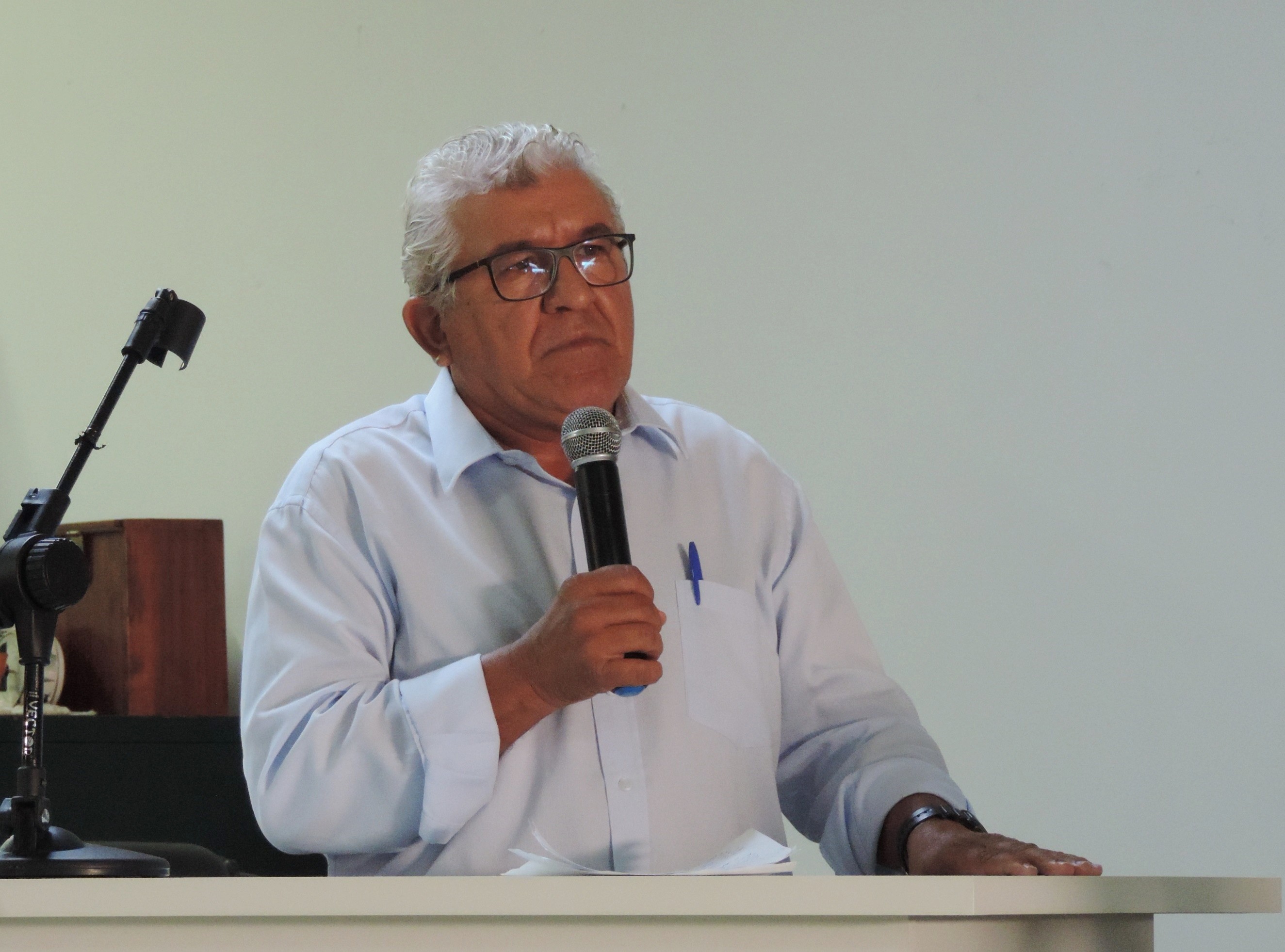  Vereador Jair Gordo solicita ao Executivo limpeza de terreno no Jardim São José