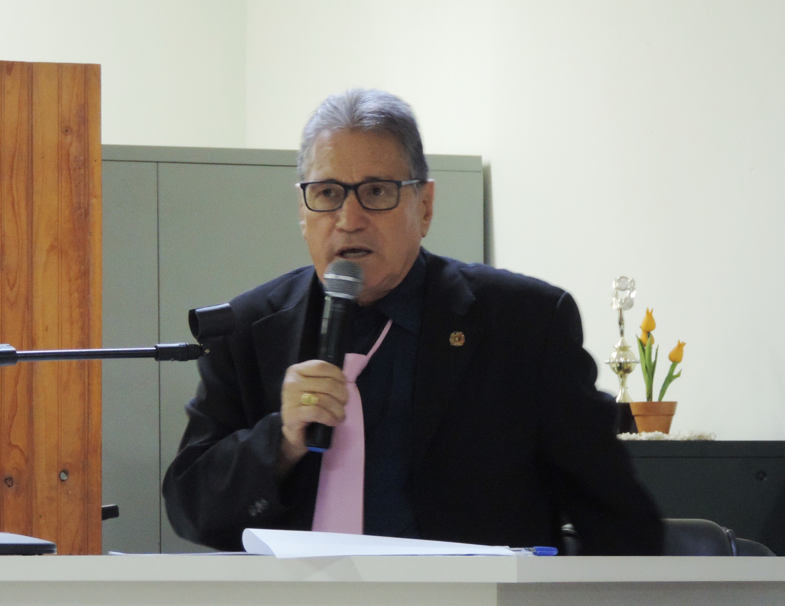 Vereador Nelsinho Luiz solicita ao Executivo coleta de lixo domiciliar em via do Jardim Alvorada