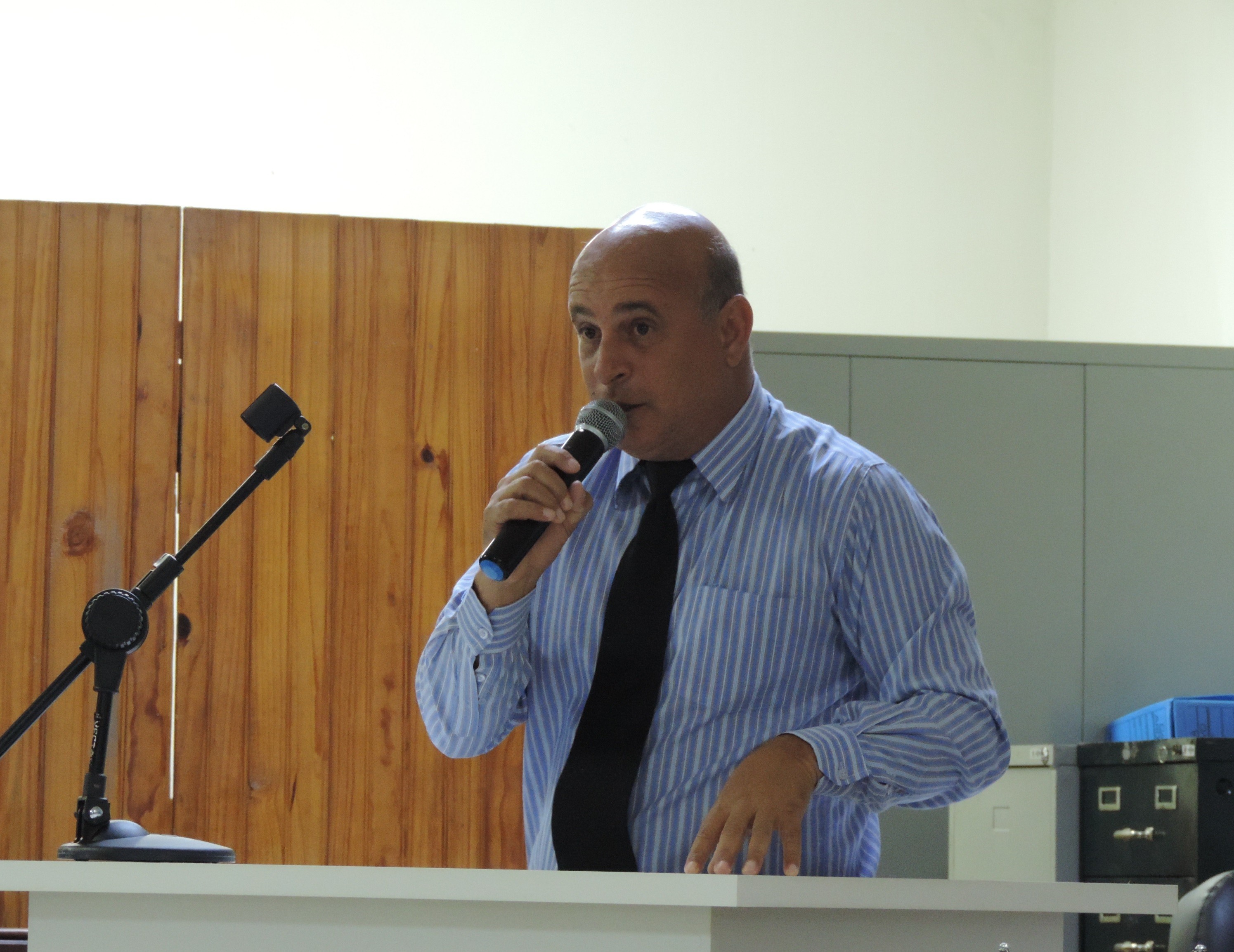 Vereador Ideval do Sinserp solicita ao presidente da Câmara agendamento de reunião para discutir a atual situação da Santa Casa de Novo Horizonte