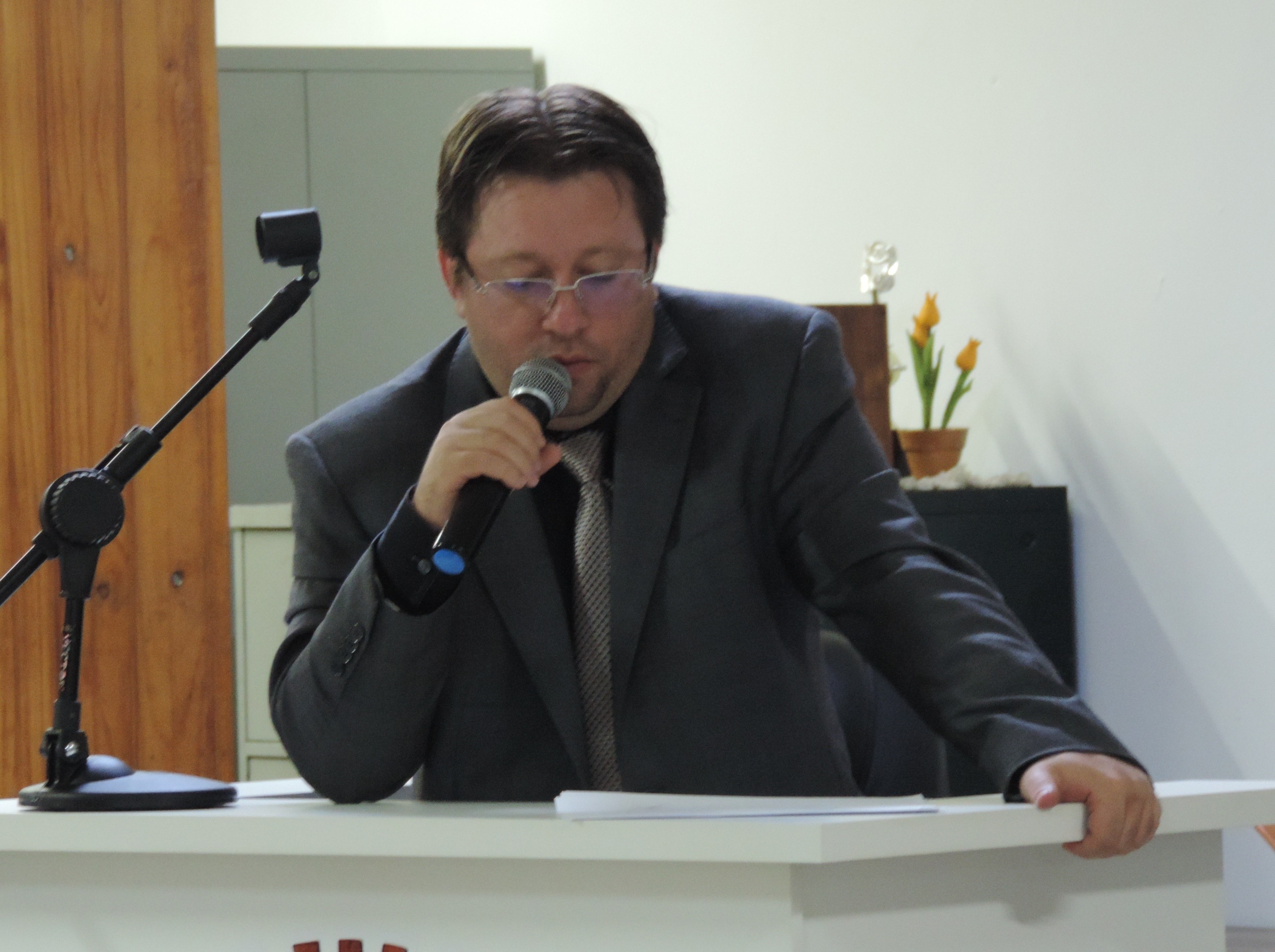 Legislativo aprova denominação de avenida do Residencial Santa Terezinha como "Nelson Stevani"