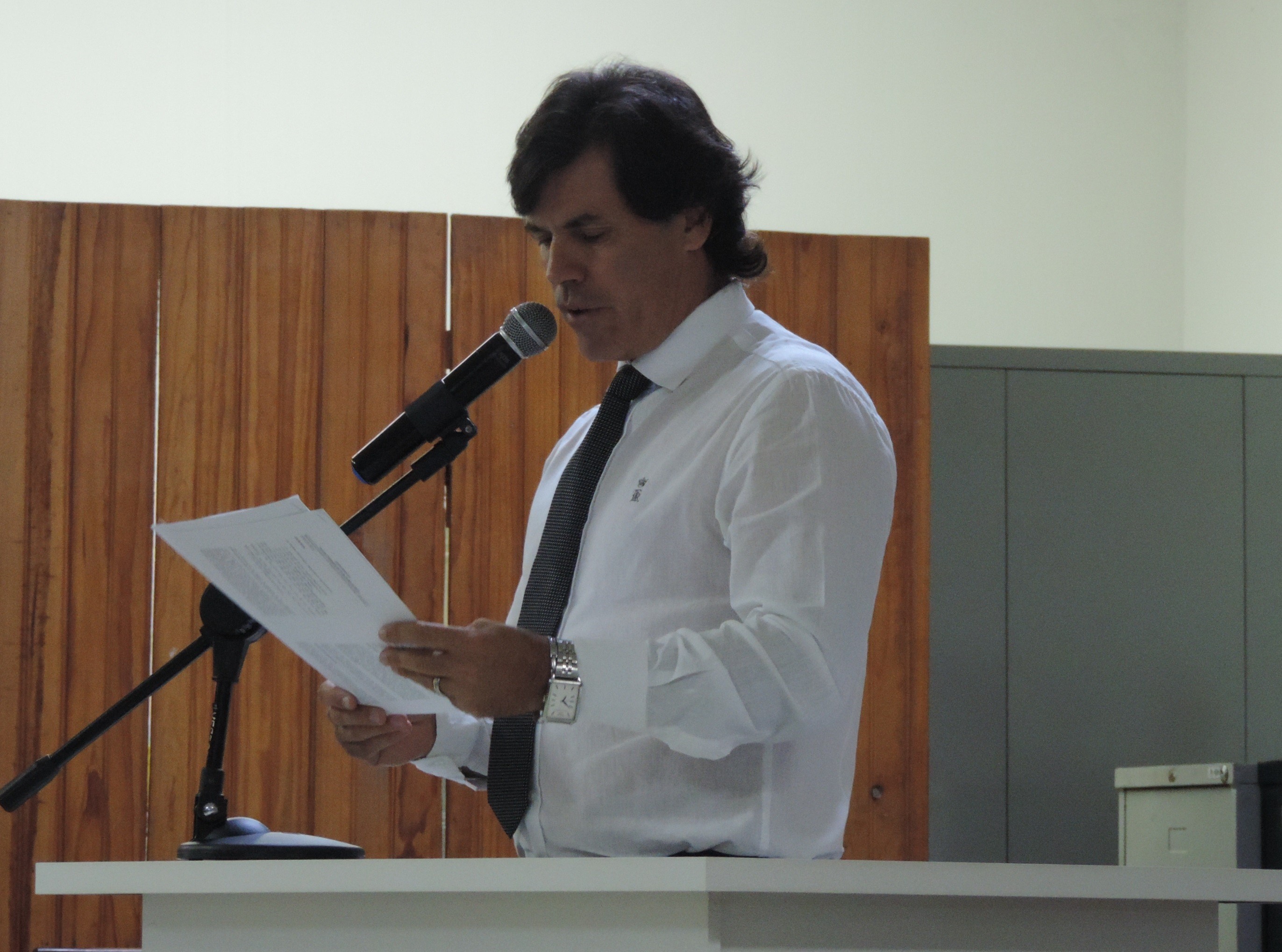 Vereador Cléber Gaúcho concede Título de "Cidadão Novo-horizontino" a Paulo Sérgio de Oliveira