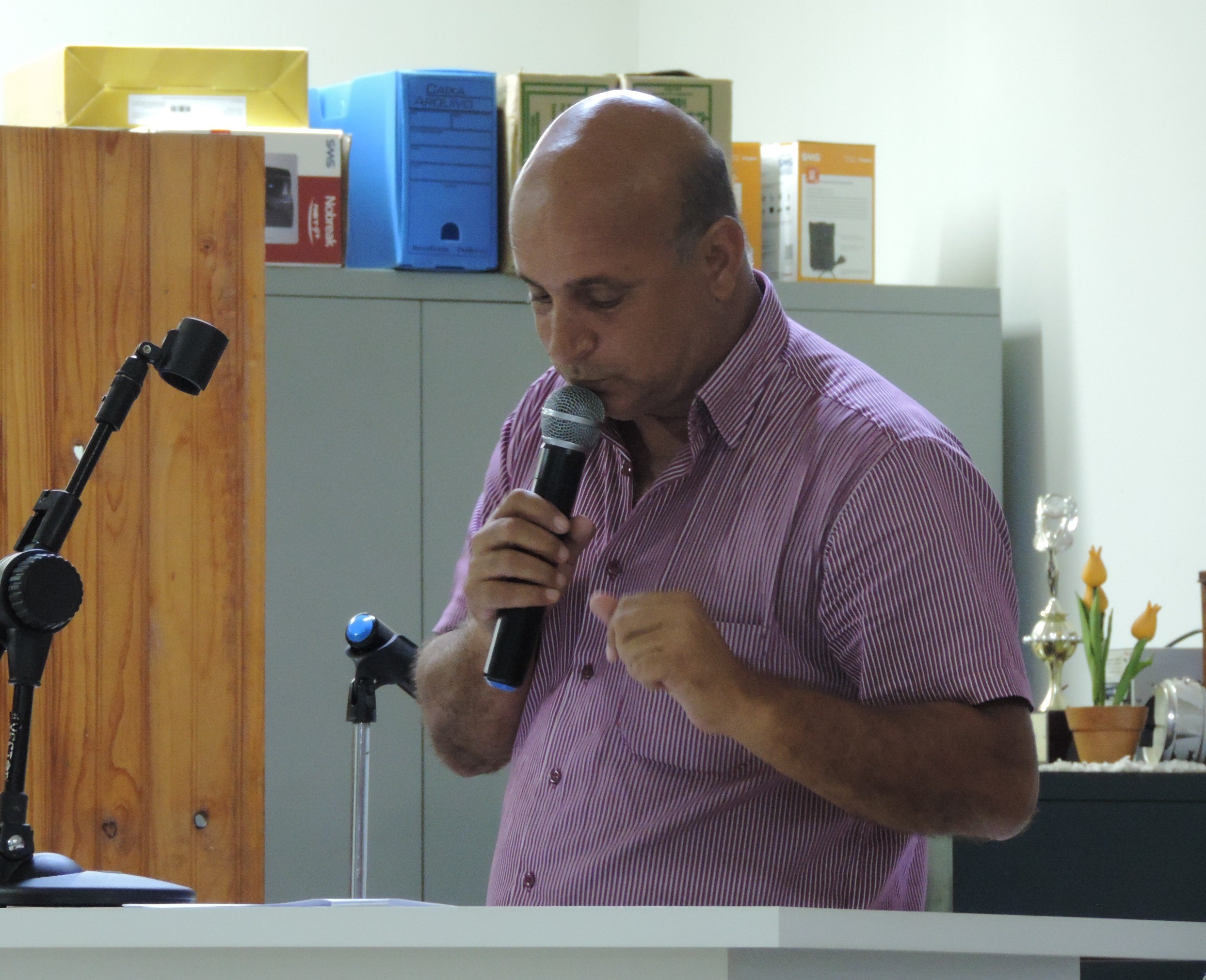 Vereador Ideval do Sinserp solicita ao Secretário Municipal de Educação inclusão de alunos de cursos técnicos para receber subsídio do transporte para Municípios da região