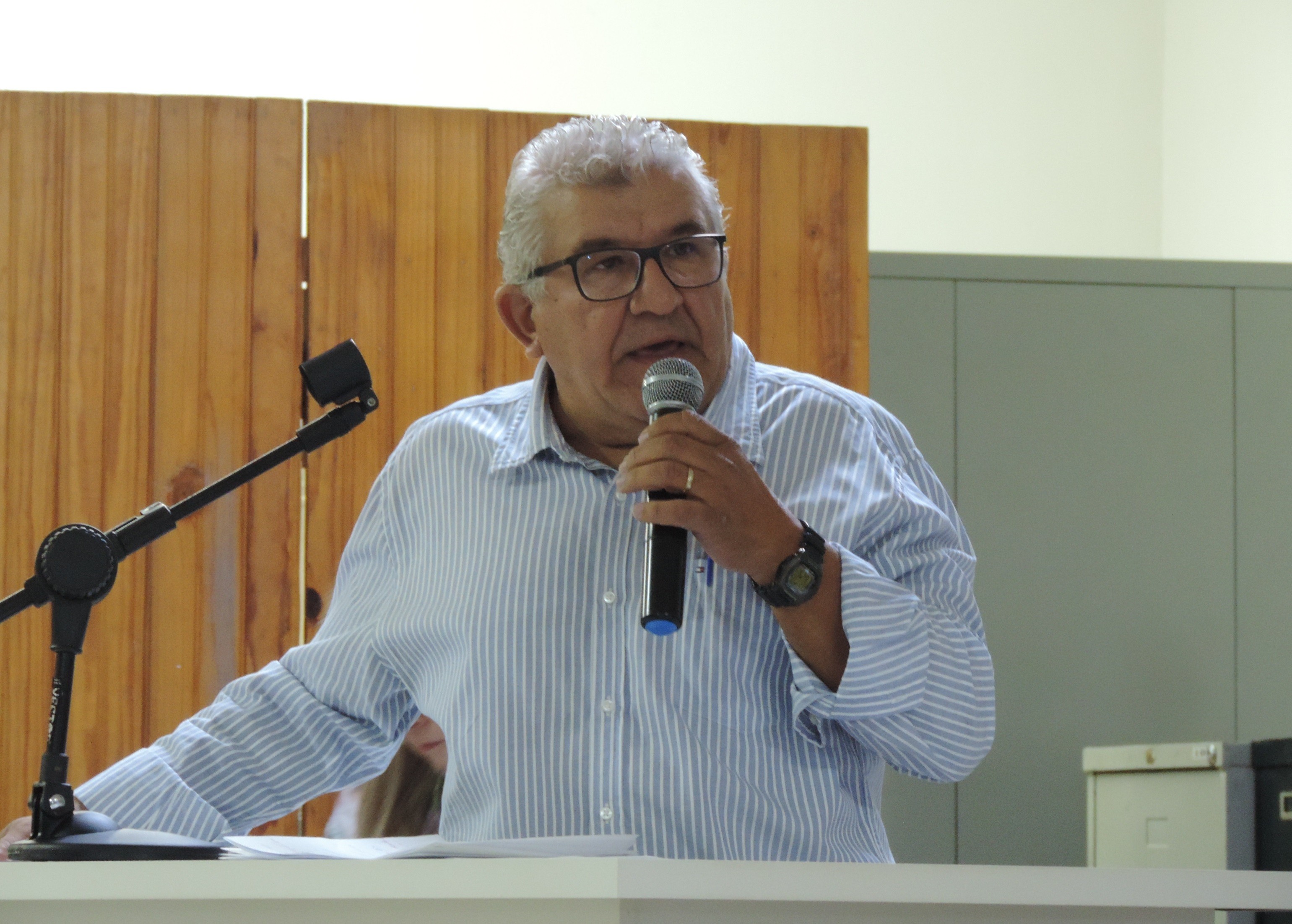 Vereador Jair Gordo solicita ao Executivo informação sobre quadro de funcionários das Diretorias Municipais de Agropecuária e Piscicultura e Meio Ambiente e Urbanismo