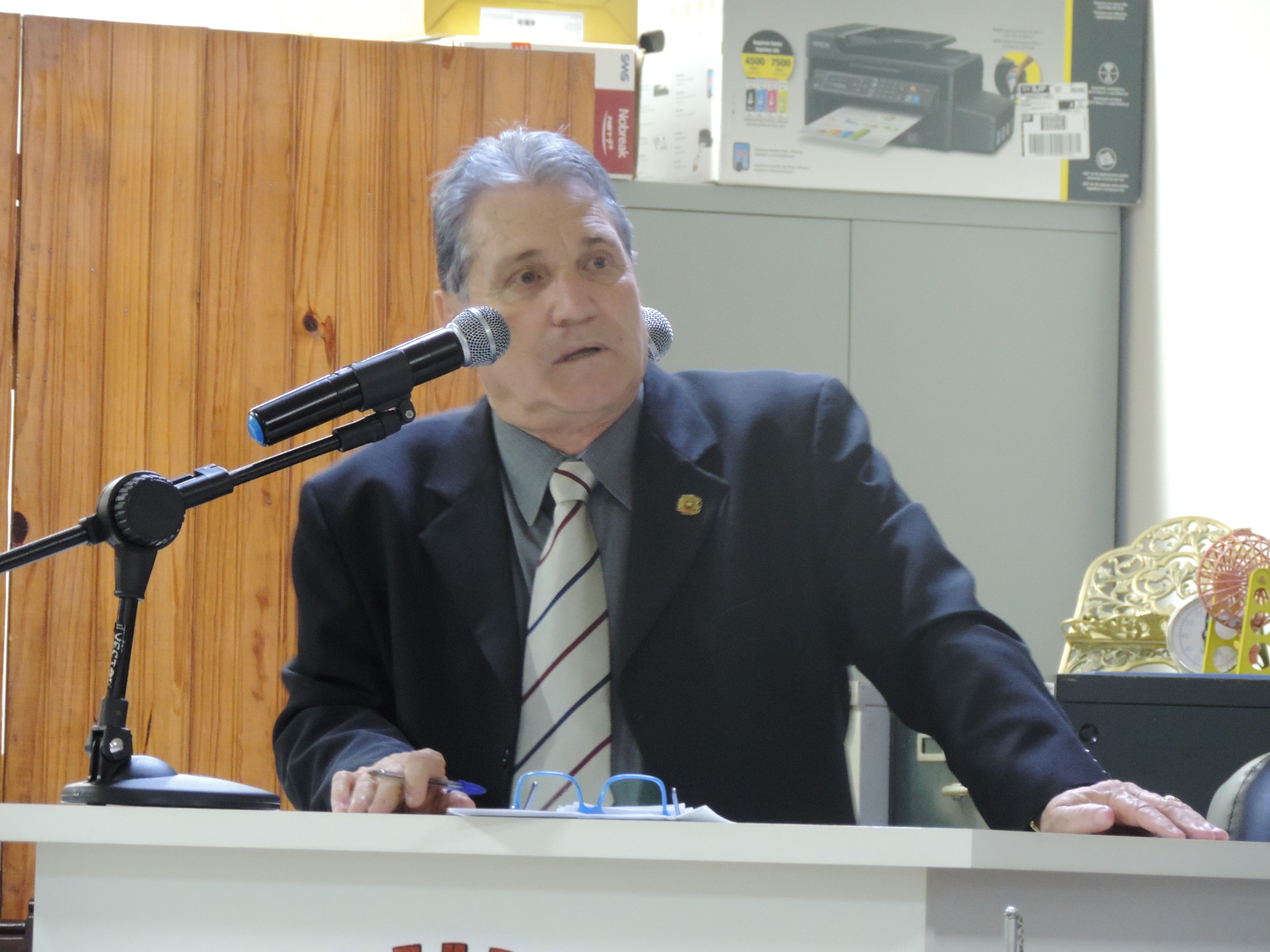 Vereador Nelsinho Luiz solicita ao Executivo transferência da UBS "Raul Alves Vila Real" para um dos prédios da Diretoria Municipal de Meio Ambiente e Urbanismo