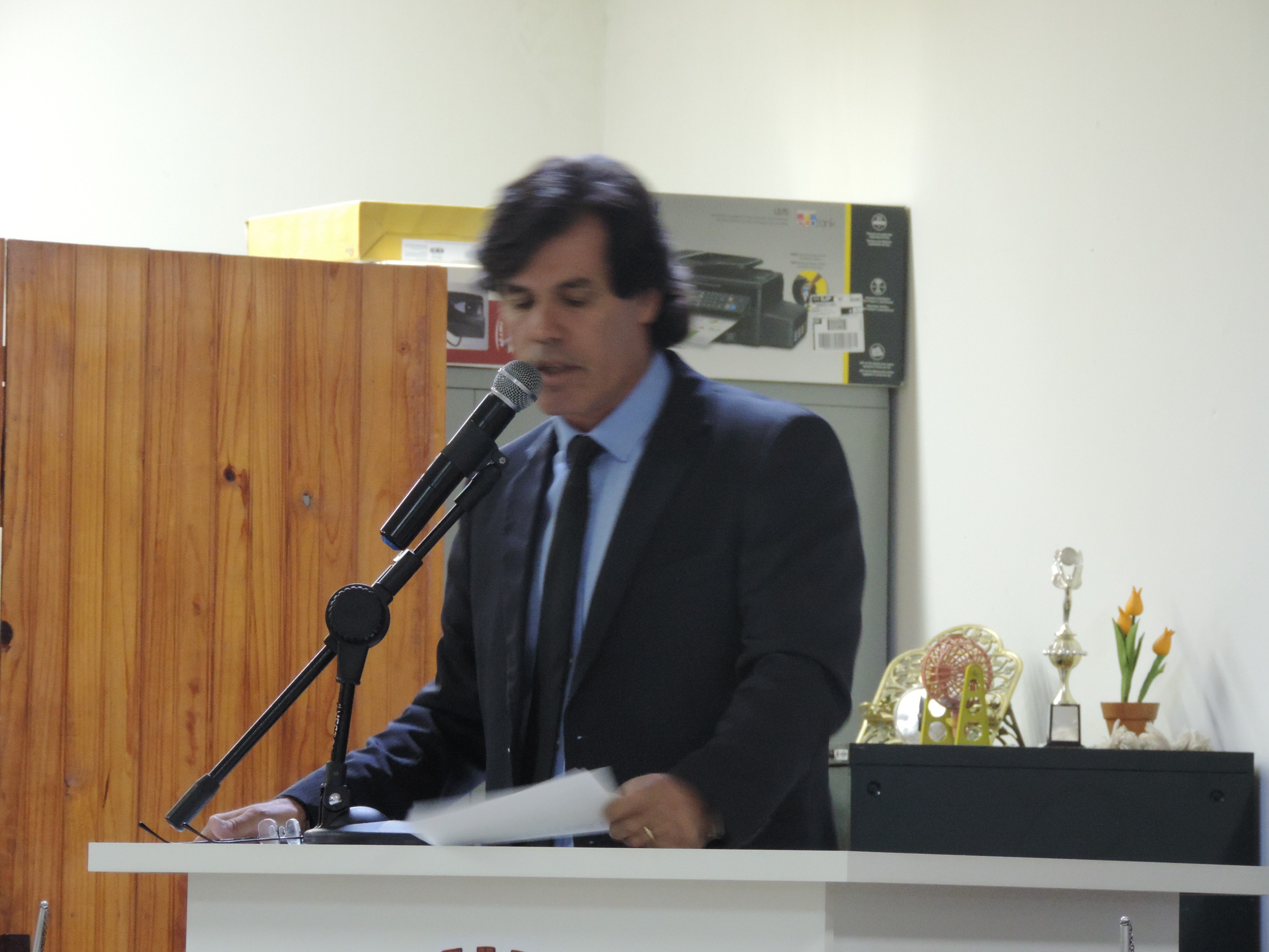 Vereador Cleber Gaúcho apresenta Moção de Aplausos a Fernando Ruedas Cuelhar