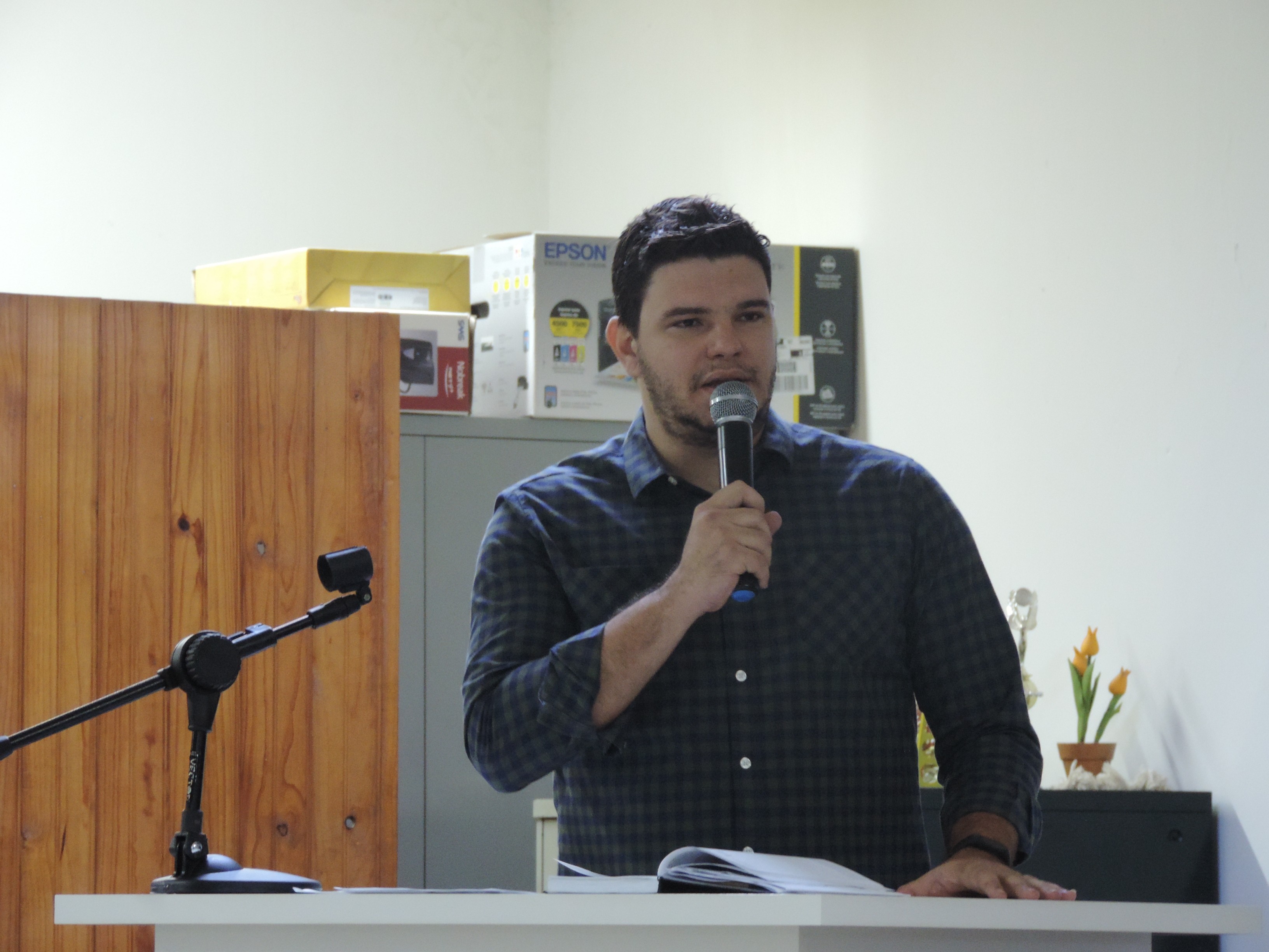 Vereador Celso Andrade Júnior solicita ao Executivo informações sobre músicas tocadas em trenzinho que passeou com alunos da Rede Municipal de Ensino