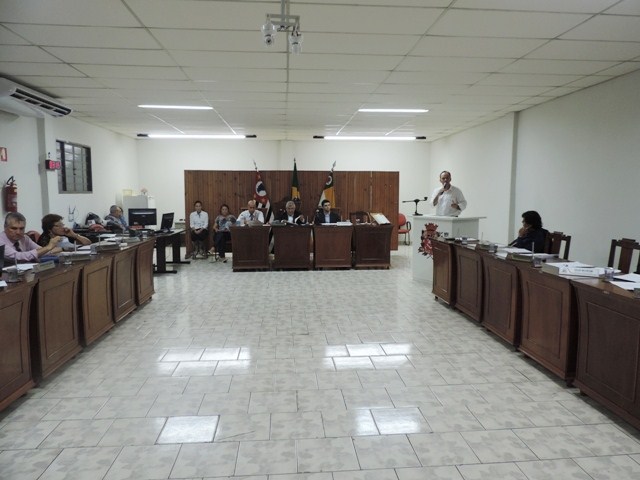 Assista à sessão ordinária da Câmara realizada nesta segunda-feira