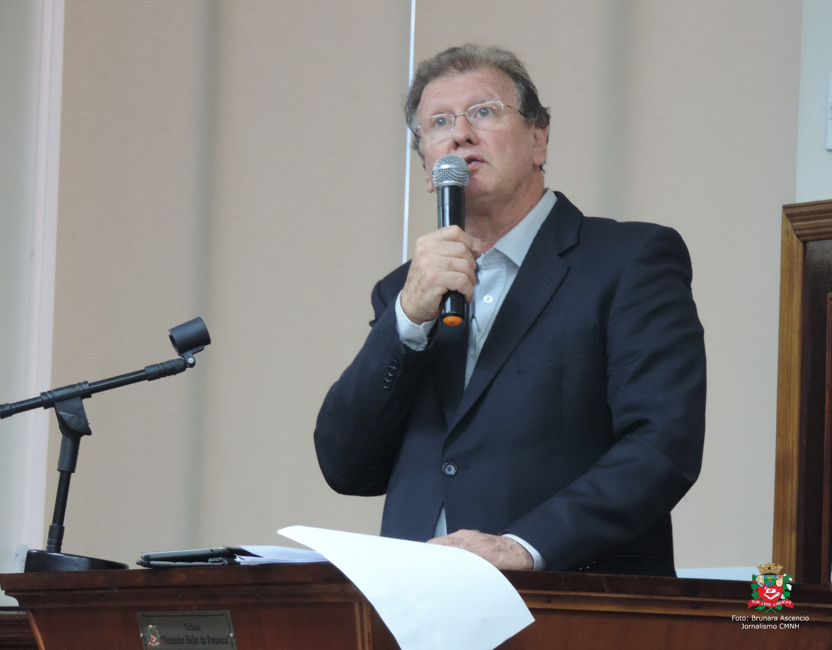 Vereador Roberto Melchiori solicita ao Executivo Municipal manutenção das calçadas da EMEF "Francisco Álvares Florence"