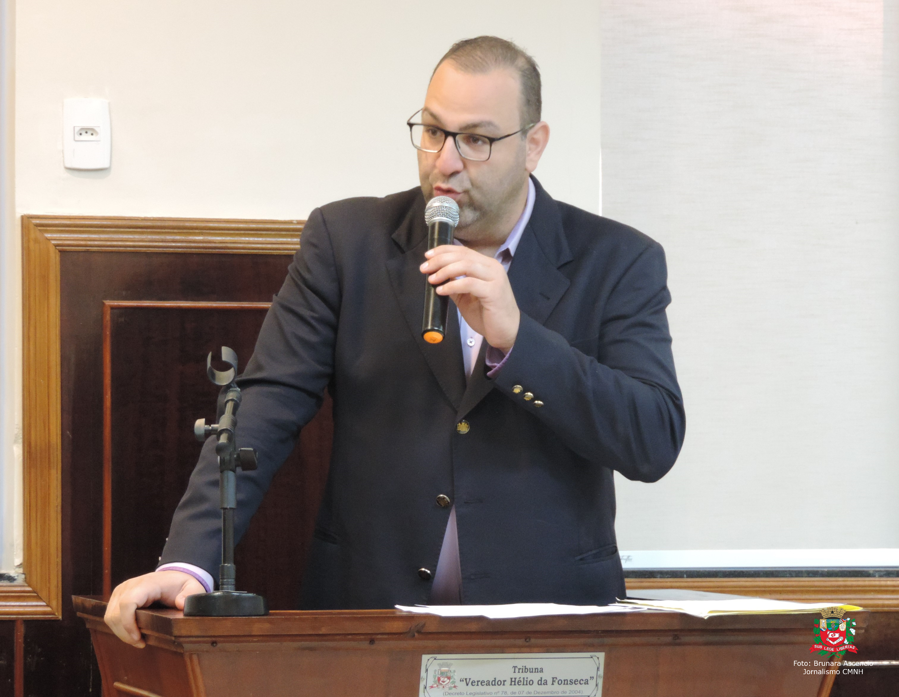 Vereador Amilcar Raphe solicita ao Executivo Municipal limpeza e instalação de grades de proteção nos bueiros de via do Jardim Bottura