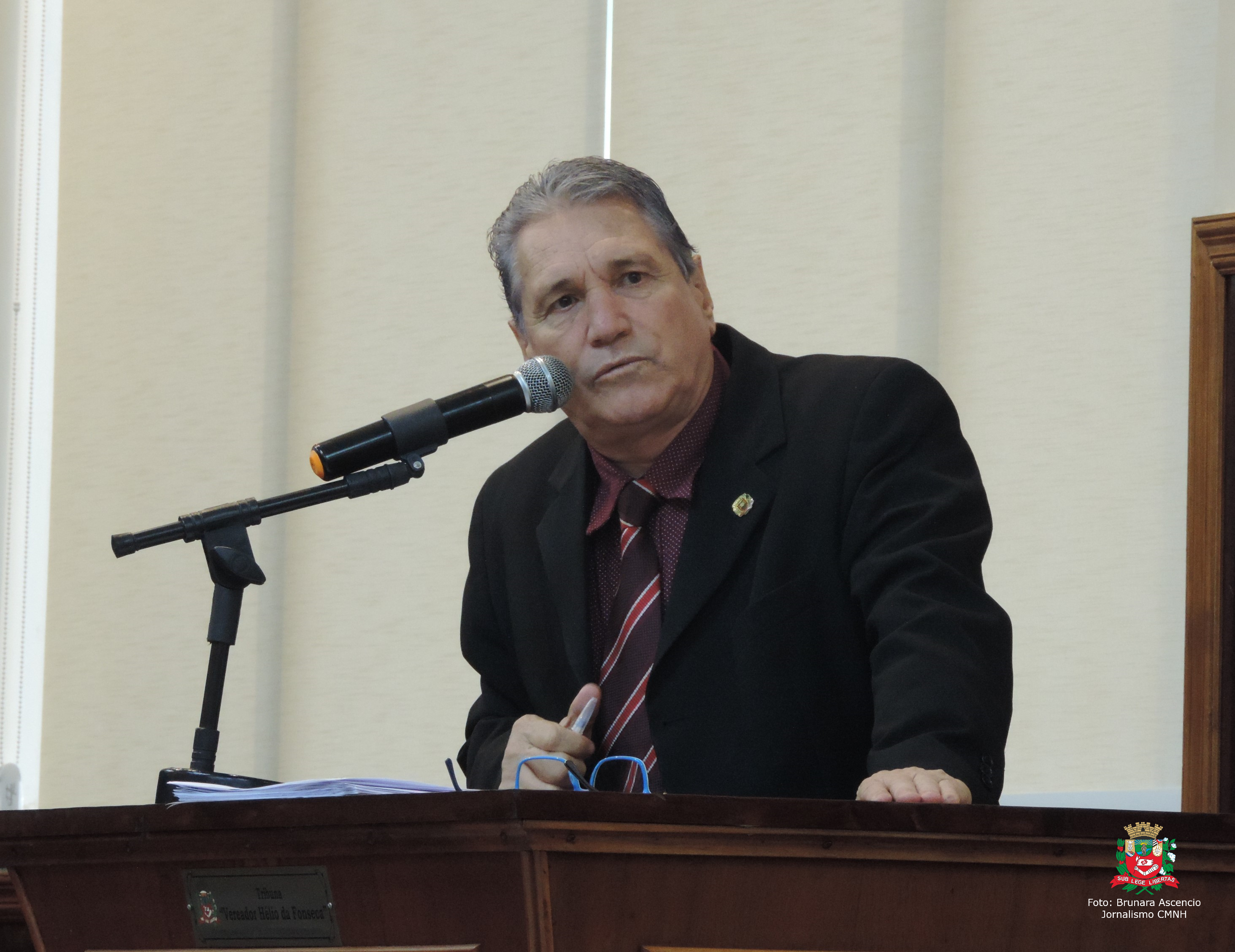 Vereador Nelsinho Luiz solicita ao Executivo Municipal limpeza de vias, terrenos e praças do Município