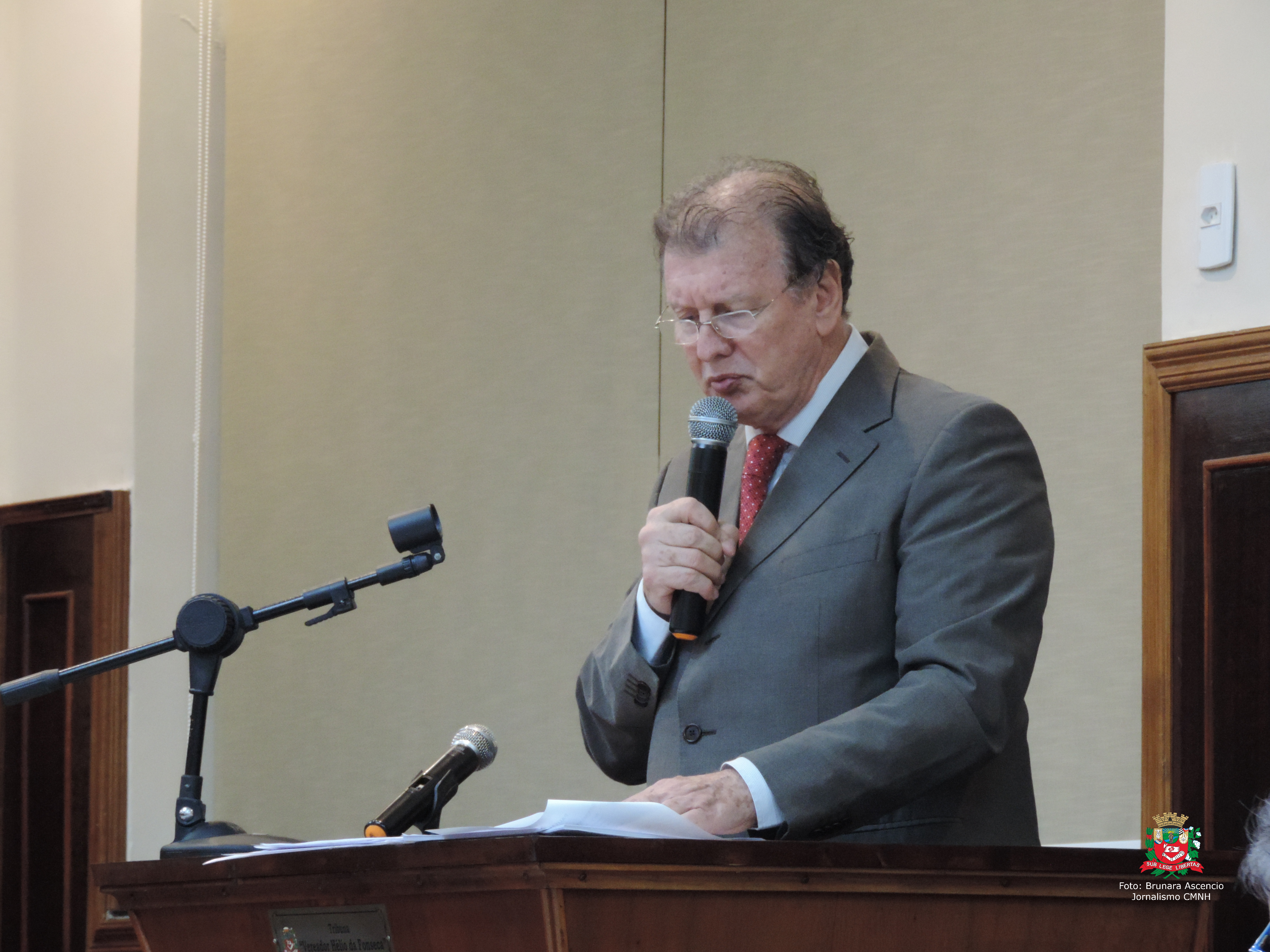 Legislativo aprova em primeira votação normas para instalação de lixeiras suspensas para coleta de lixo orgânico no Município