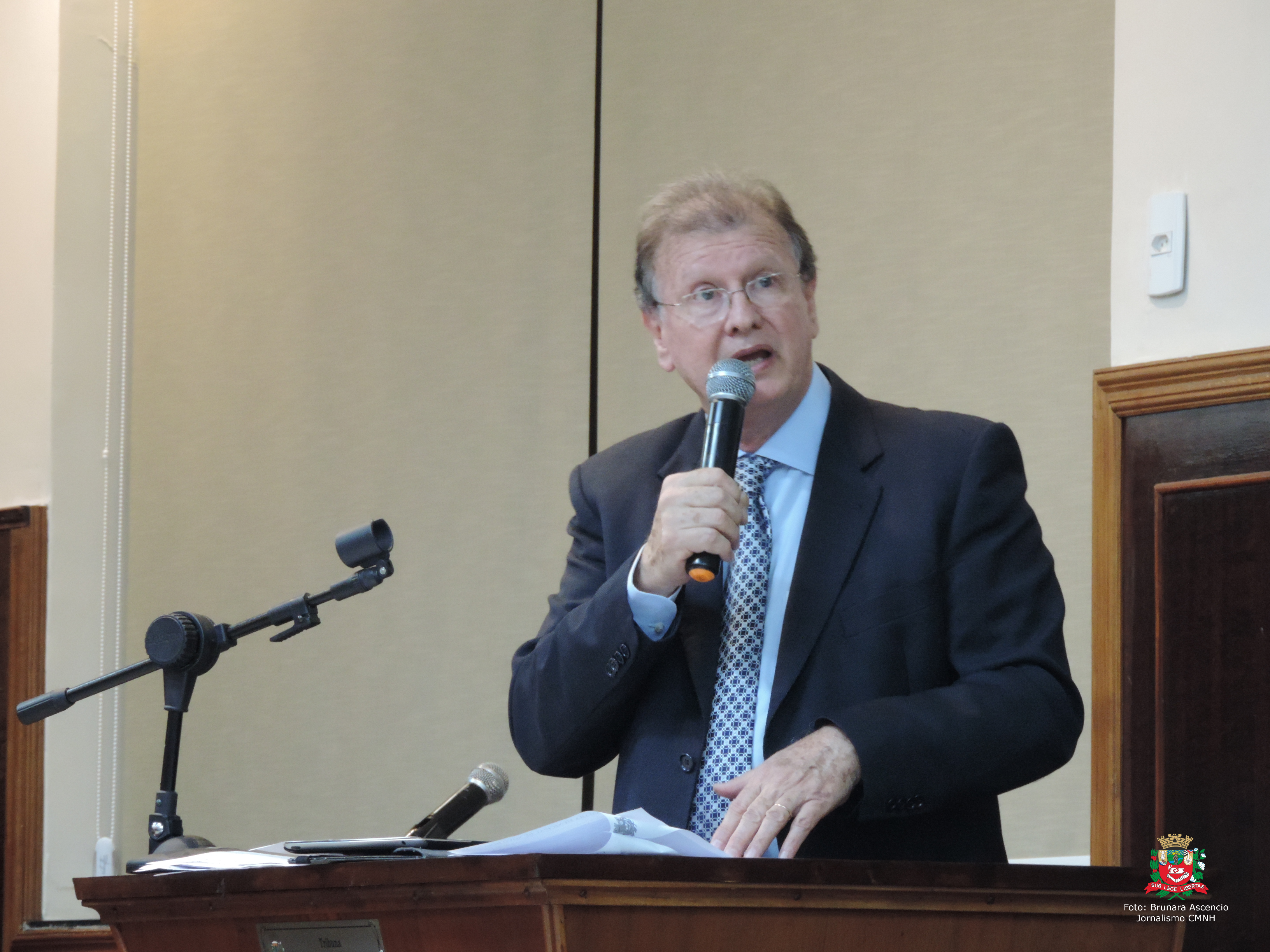 Vereador Roberto Melchiori solicita à Secretaria Municipal de Saúde informatização do sistema de prontuários e encaminhamentos