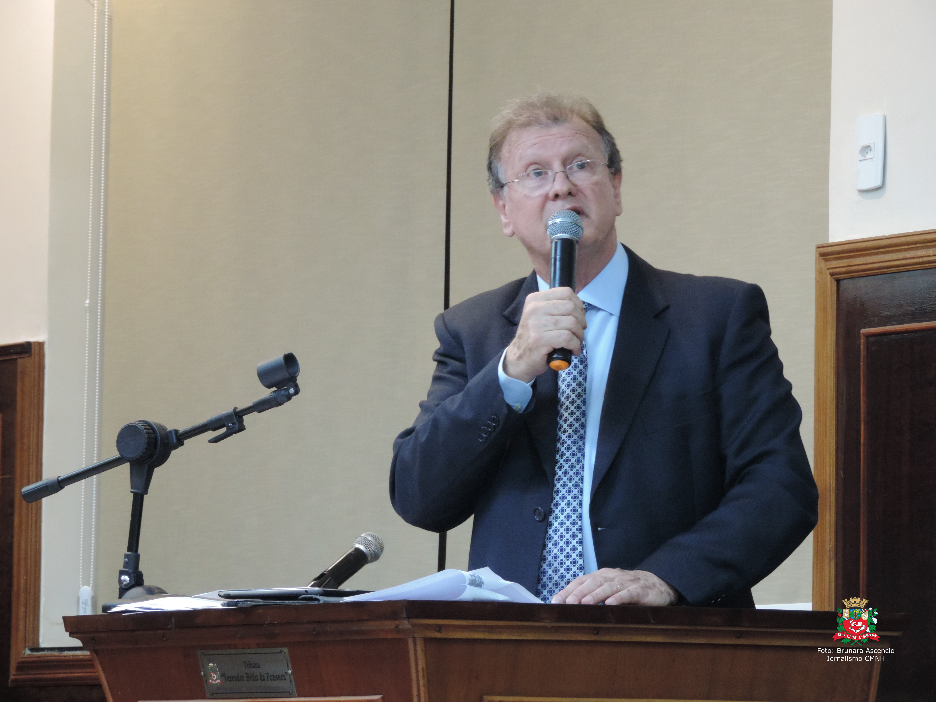 Vereador Roberto Melchiori solicita ao Executivo Municipal informações sobre a Contribuição para Custeio da Iluminação Pública