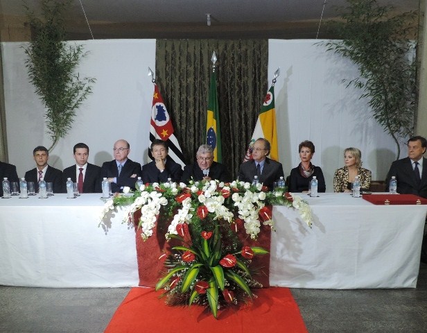 Dimas Ramalho recebe título de Cidadão Benemérito de Novo Horizonte em sessão solene