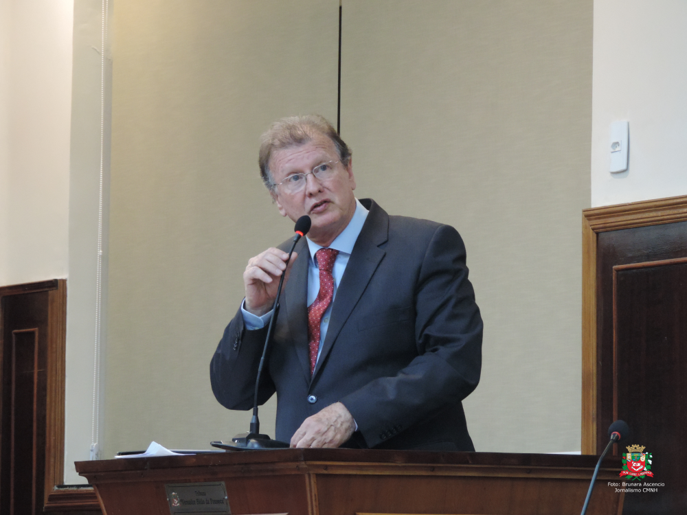 Vereador Roberto Melchiori solicita ao Provedor da Santa Casa construção de saída de emergência na área administrativa da entidade