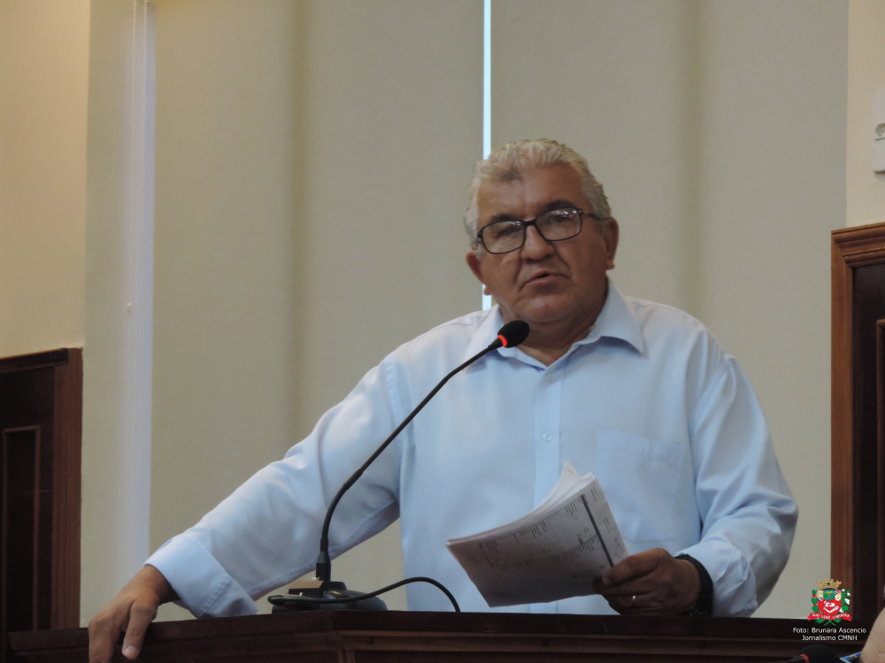 Vereador Jair Gordo solicita ao Executivo Municipal nova passagem de água pluvial no cruzamento de vias no bairro Vila Cardoso