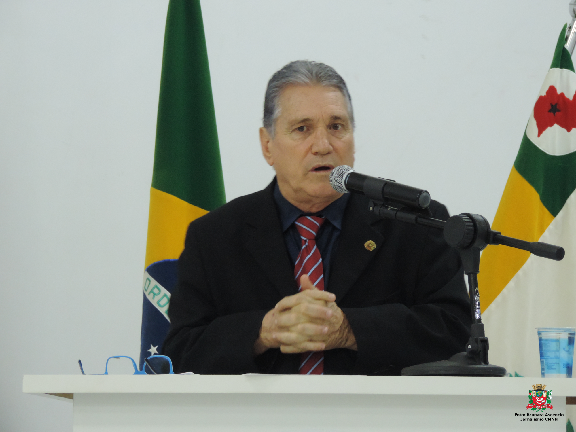 Vereador Nelsinho Luiz solicita ao Executivo Municipal troca de lâmpadas queimadas em vias públicas do Município