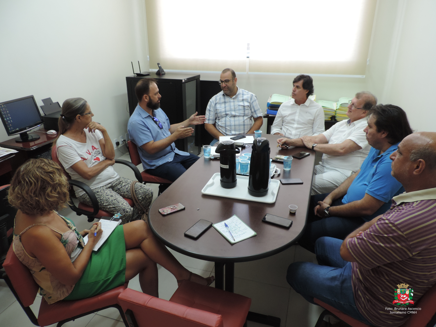 Câmara realiza reunião com representante de empresa que está realizando a revitalização da Praça 9 de Julho