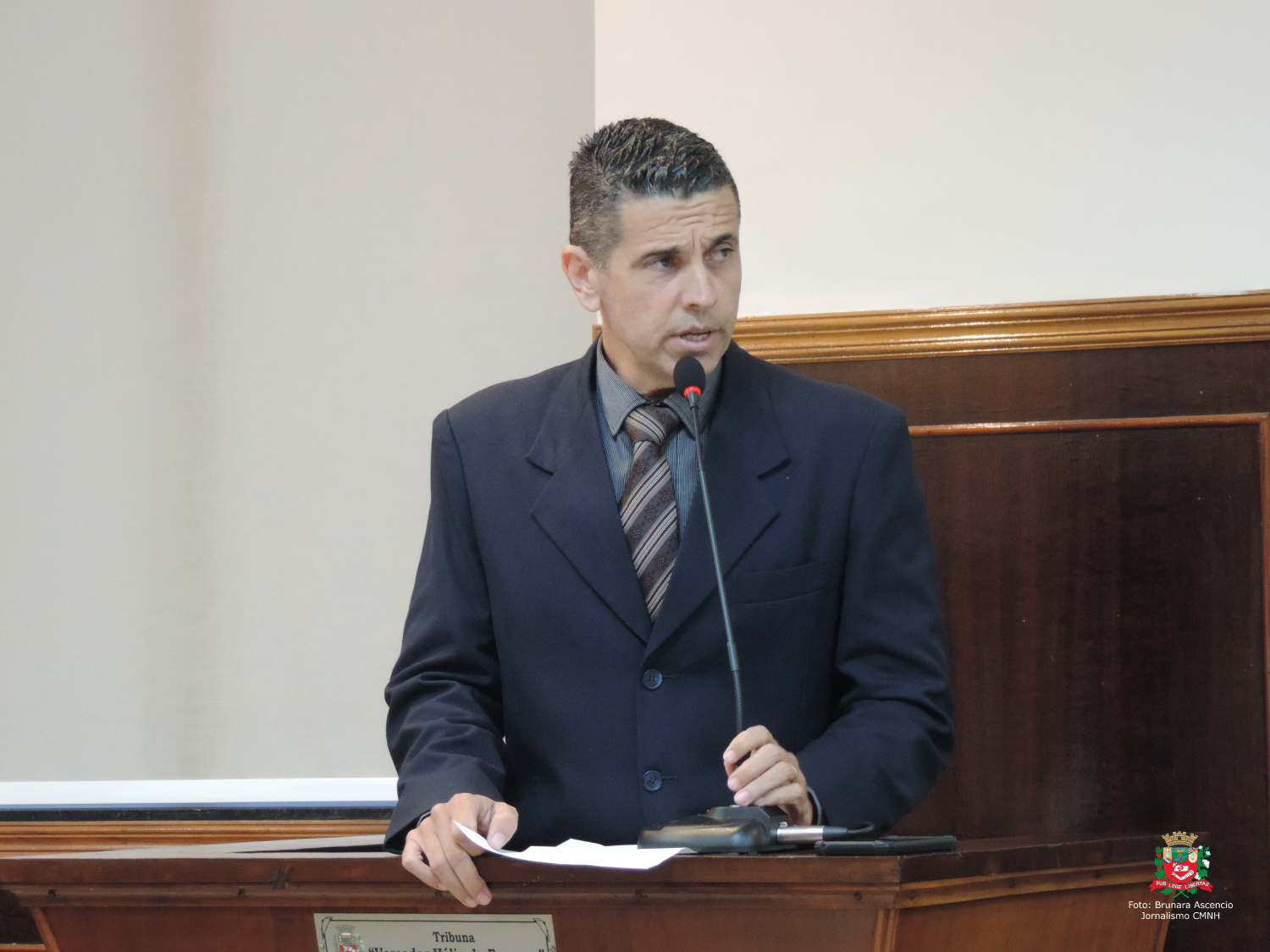 Vereador Beto de Souza concede Título de "Cidadão Benemérito de Novo Horizonte" ao professor Alexandro Quirino da Silva Pereira