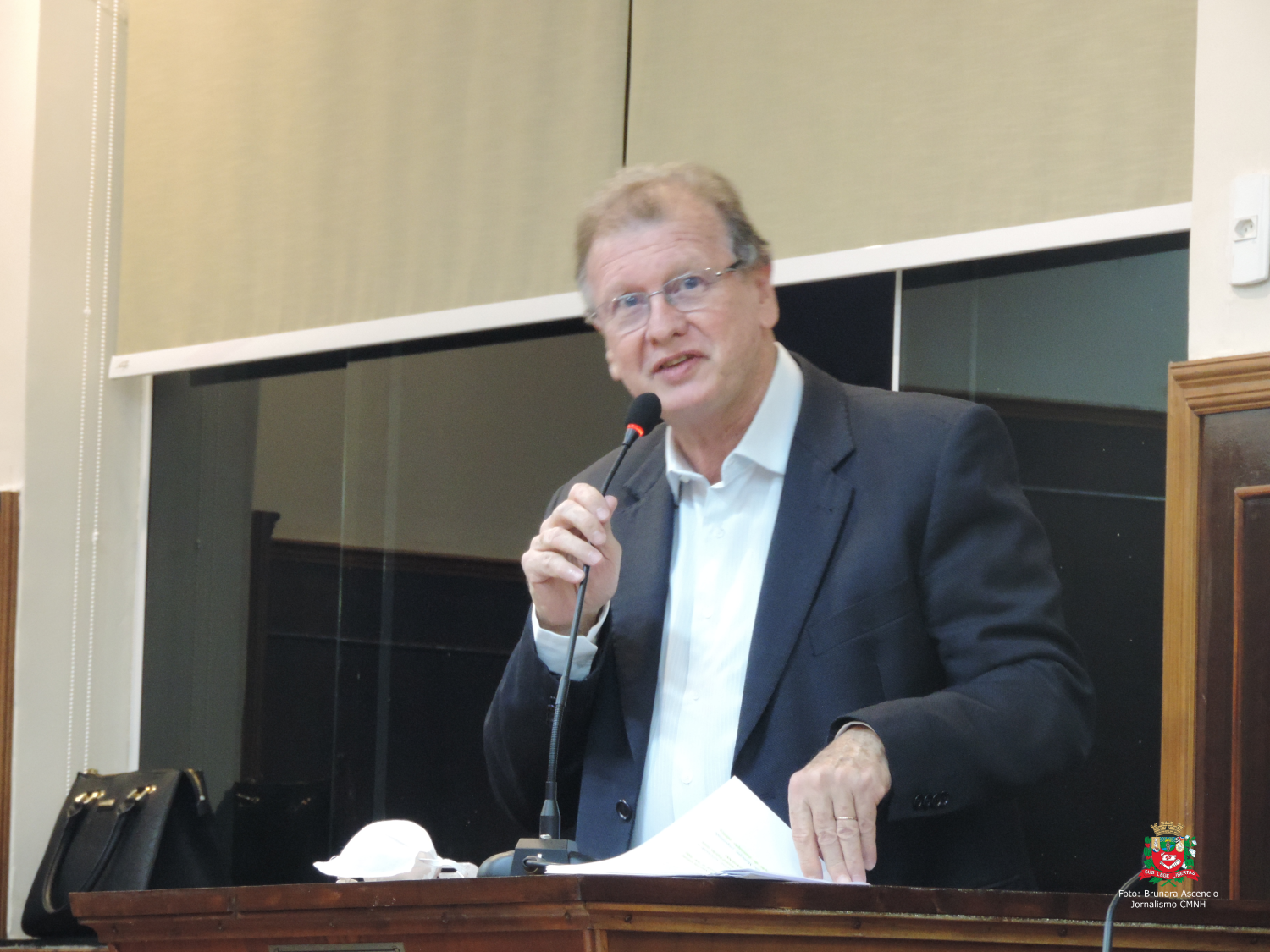 Vereador Roberto Melchiori solicita ao Prefeito Municipal informações sobre Projetos de Lei de recursos para recapeamento aprovados pela Câmara
