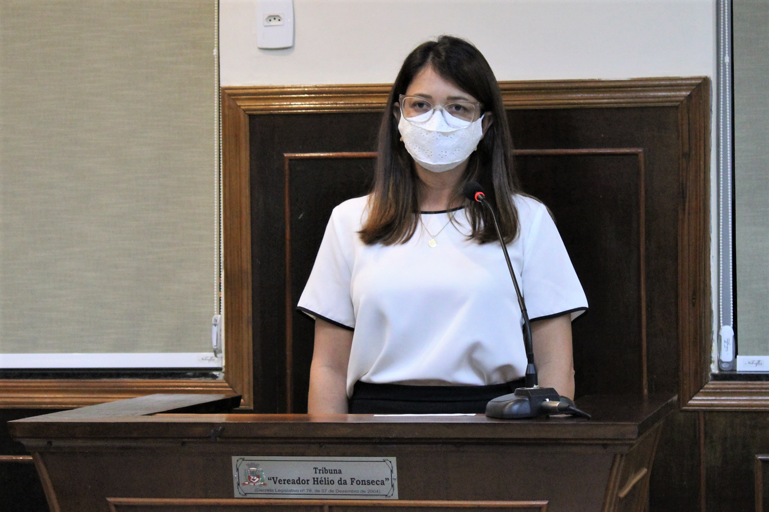 Francine Feliciano toma posse na Câmara Municipal