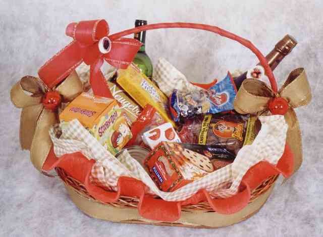 Câmara aprova proposta que acrescenta doce de leite e salame na cesta de Natal dos servidores públicos municipais