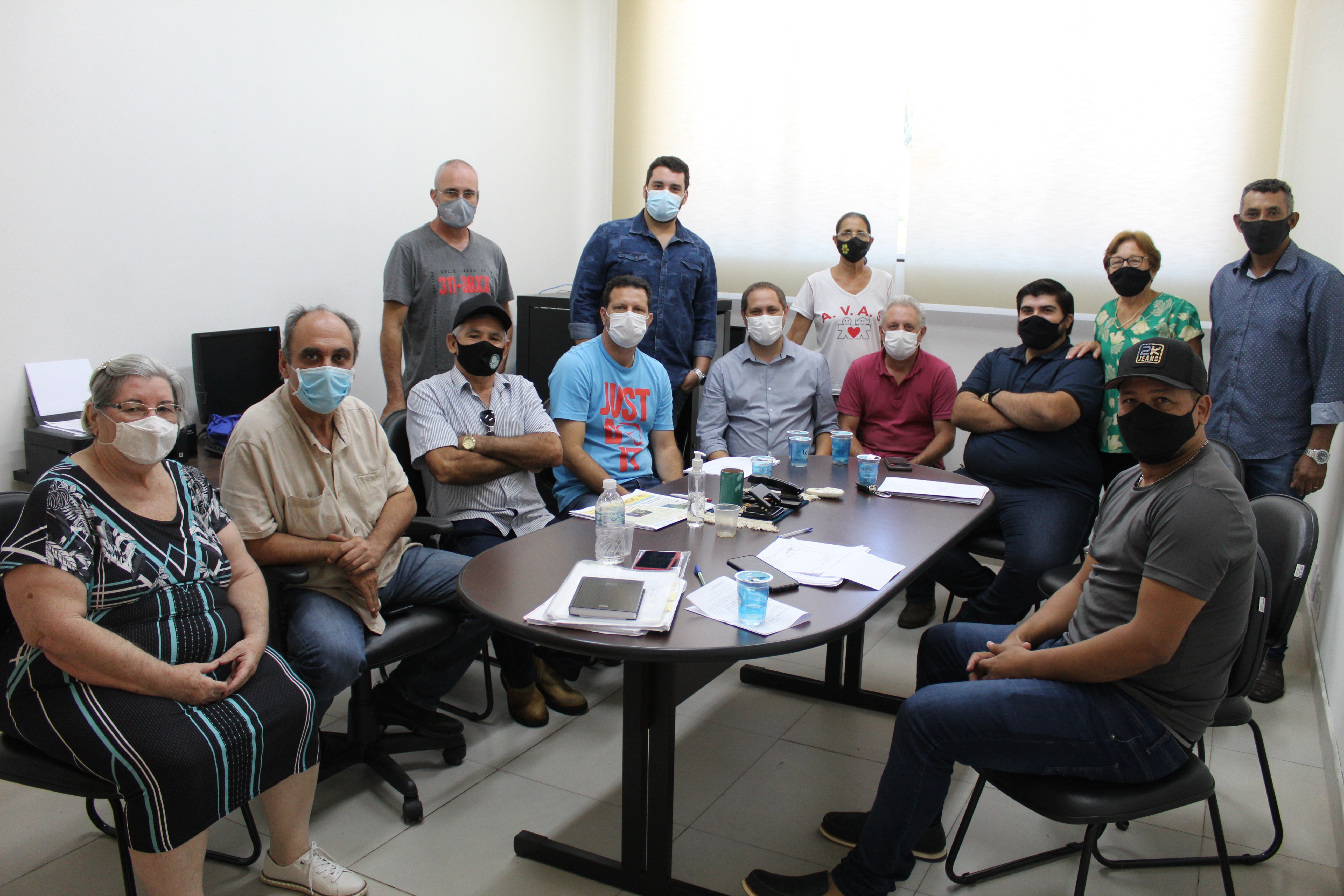 Câmara realizou reunião para esclarecimentos sobre Projeto de Lei que cria cargos de Diretor e Coordenador em unidades escolares municipais