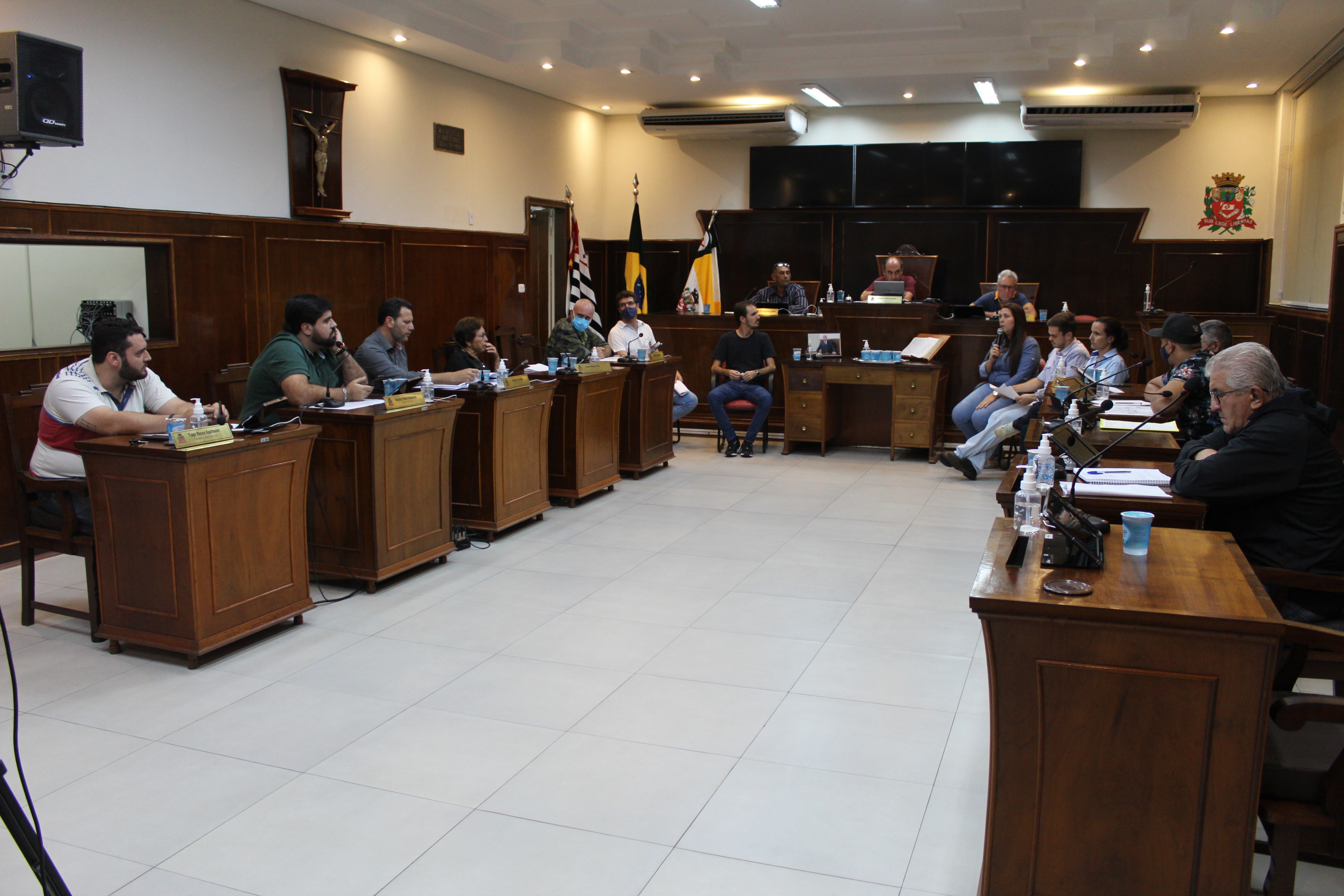 Legislativo realizou reunião com técnicos da Prefeitura sobre Projeto de Lei do Executivo que prevê financiamento de R$ 24 milhões