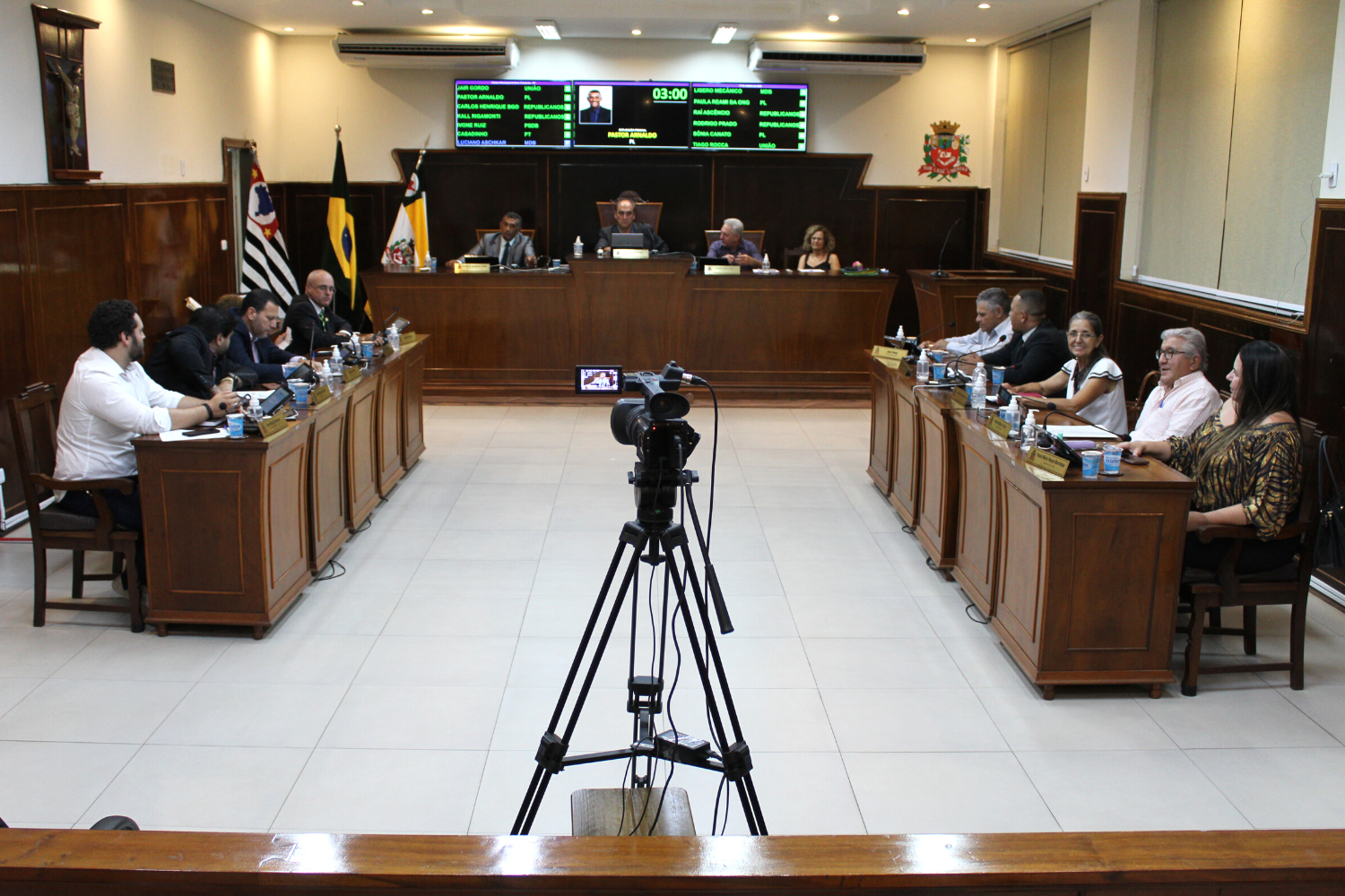 Plenário analisou 14 proposituras na sessão ordinária de 17 de outubro