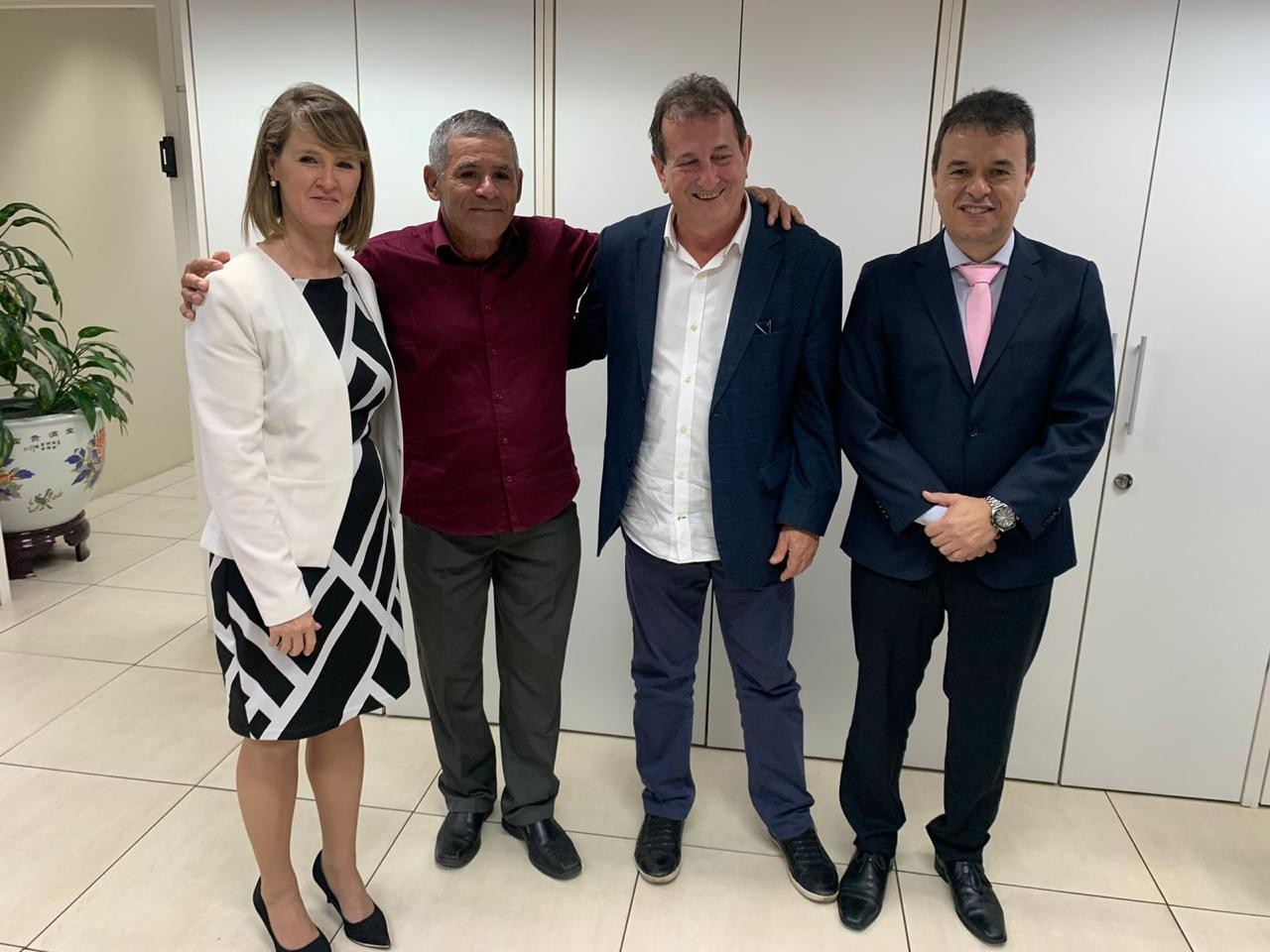 Vereador Casadinho solicita ao Deputado Federal Nilto Tatto intercessão junto à Receita Federal para implantação de uma unidade de atendimento no Município