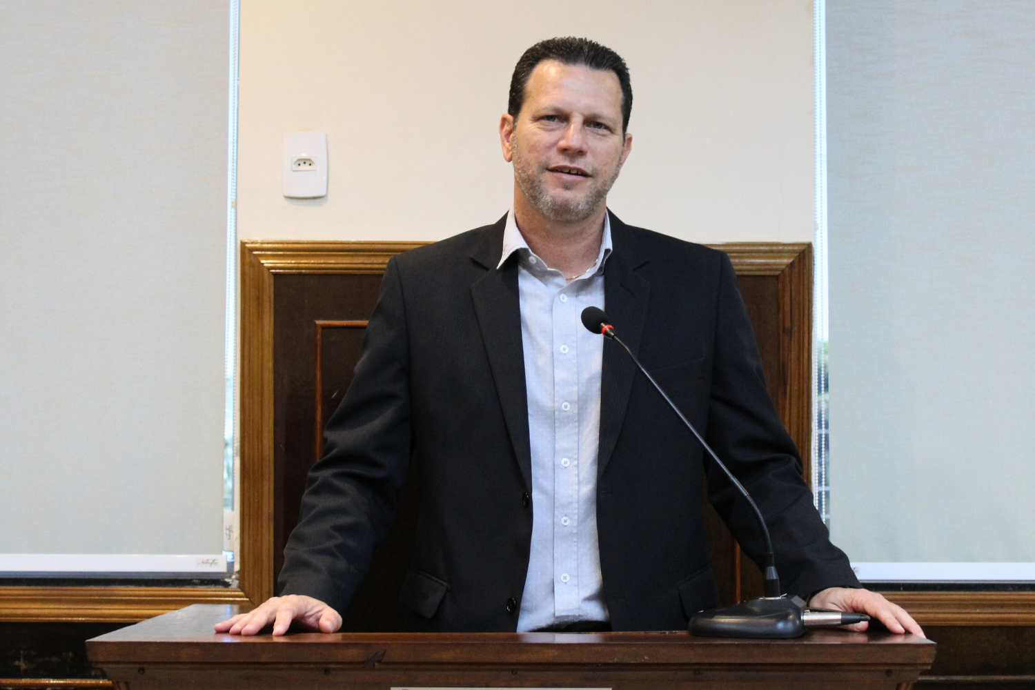 Rodrigo do Prado reassume mandato na Câmara 