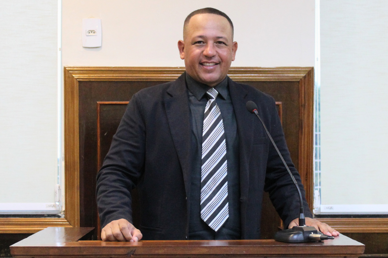 Vereador Carlos Henrique BGO solicita à Secretaria Municipal de Saúde funcionamento de ao menos uma farmácia em UBS nos feriados prolongados