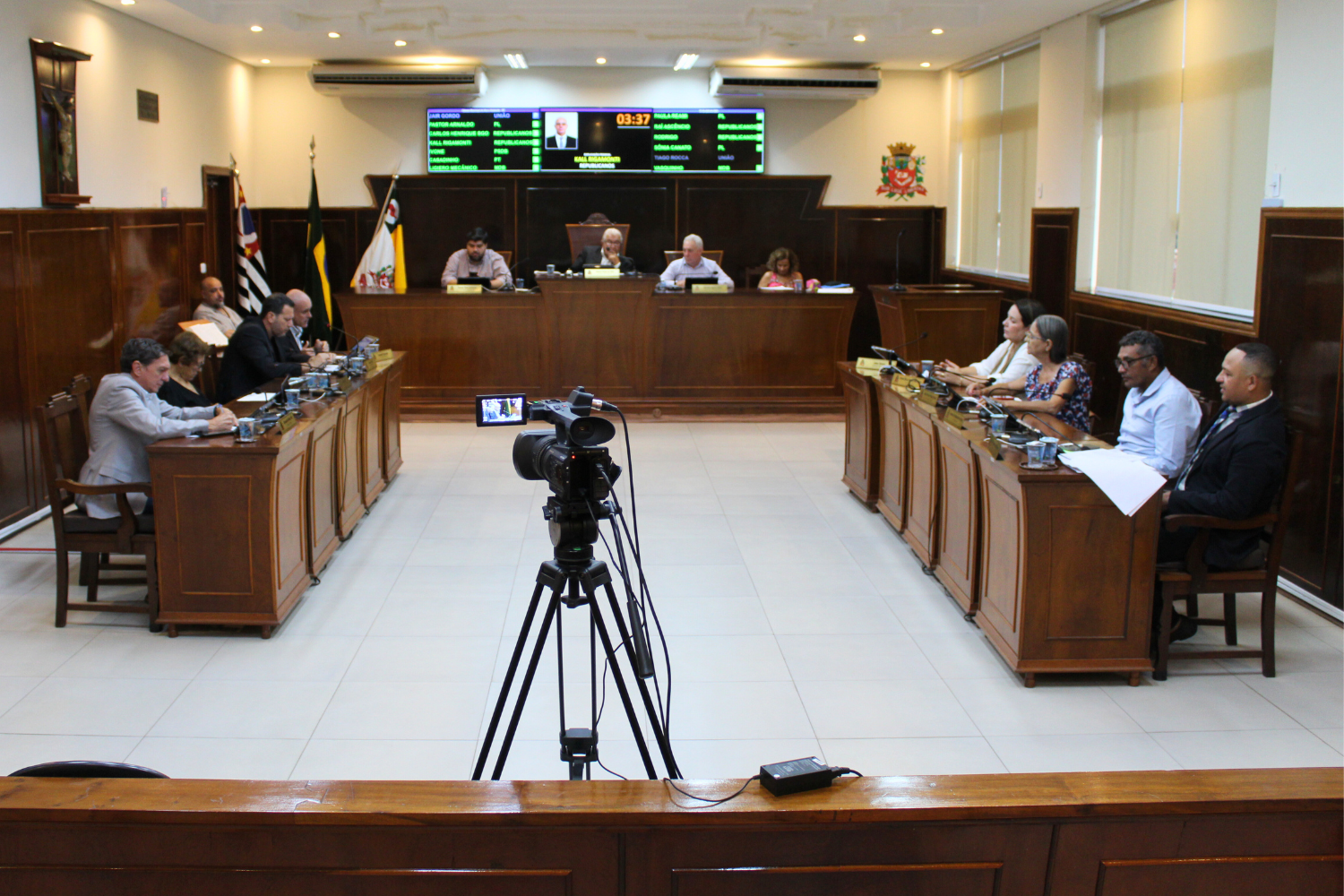 Confira a deliberação da pauta da sessão ordinária de 1º de abril