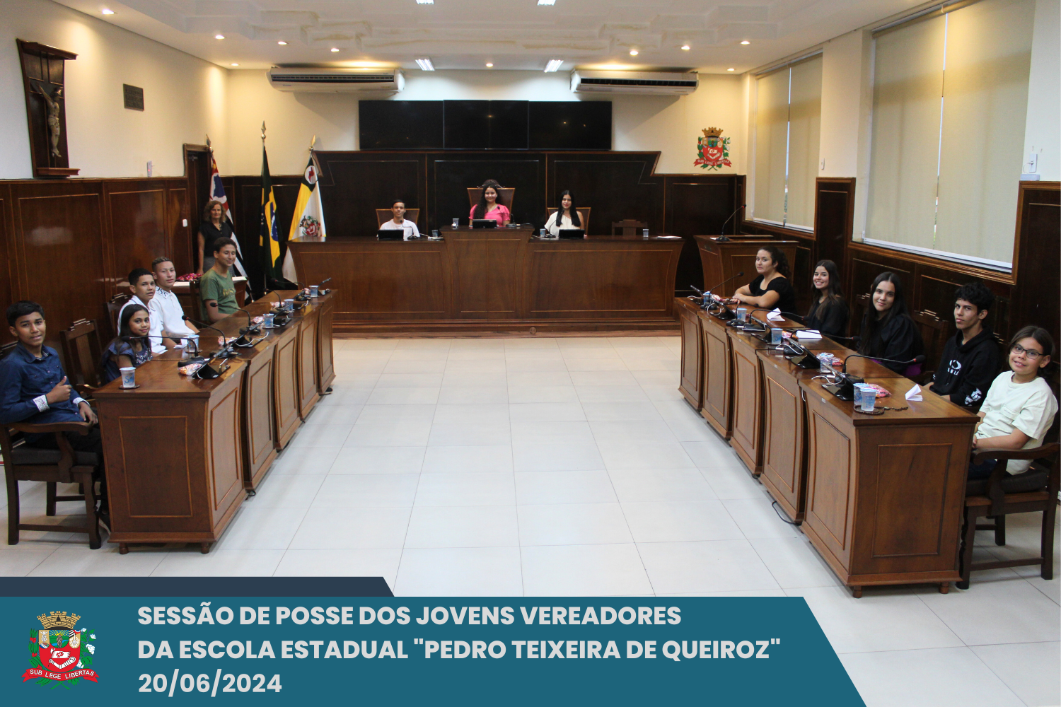 Legislativo realizou Sessão Solene de Posse dos Jovens Vereadores da Escola Estadual "Pedro Teixeira de Queiroz" e encerramento do Projeto Câmara Cidadã da Escola do Legislativo 