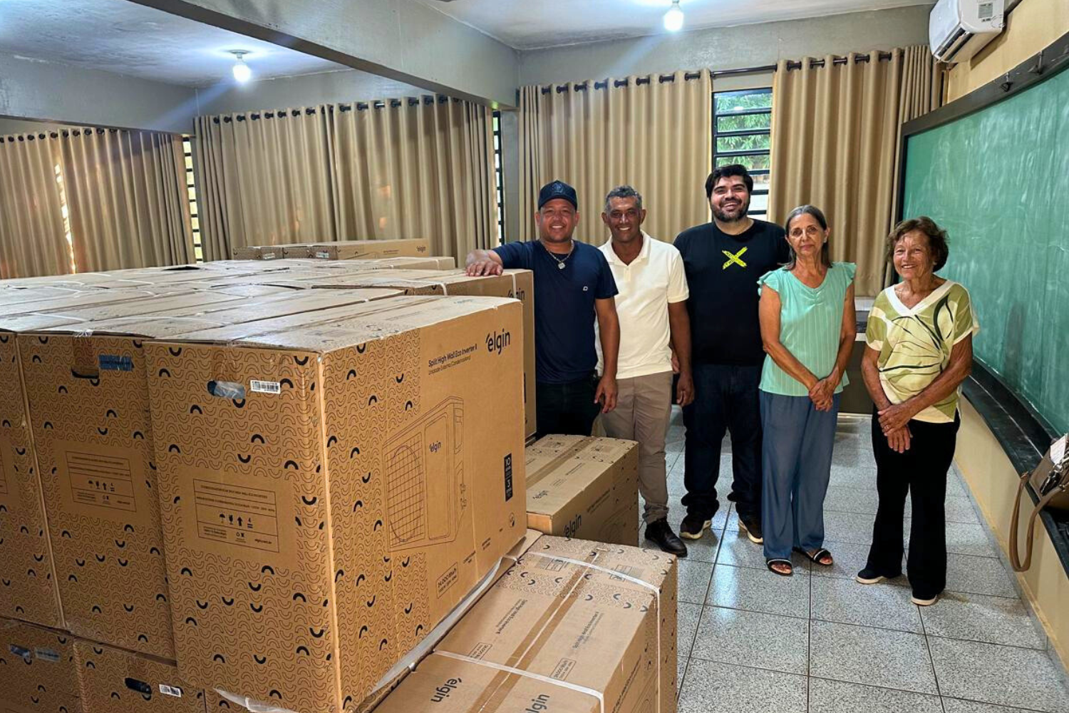 Emenda Impositiva dos Vereadores BGO e Sônia e dos ex-Vereadores Ivone, Raí e Arnaldo viabilizou aquisição e instalação de aparelhos de ar condicionado em unidades escolares da Rede Municipal de Educação