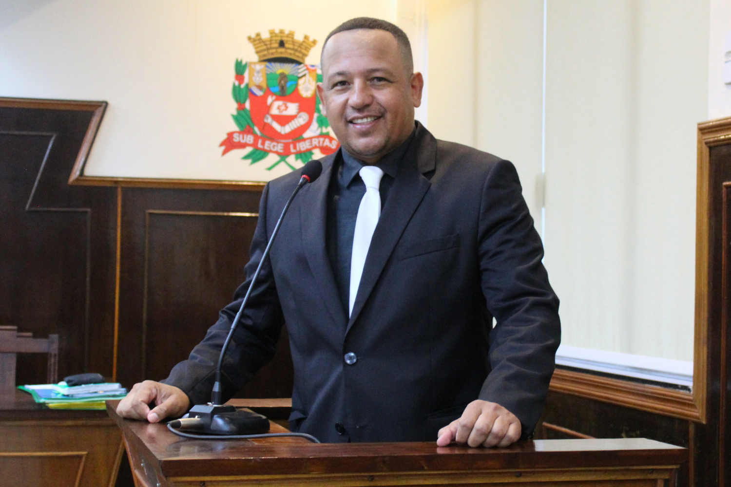 Vereador Carlos Henrique BGO solicita ao Executivo Municipal possibilidade de oferecer o Programa de Recuperação Fiscal aos contribuintes para facilitar o pagamento de tributos municipais em atraso