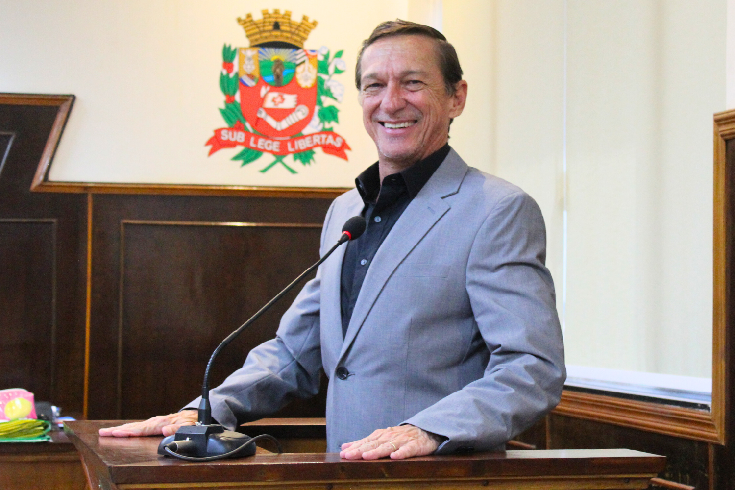 Vereador Vasquinho solicita ao Executivo Municipal instalação de redutor de velocidade em trecho da Rua Carvalho Leme no Jardim Alvorada