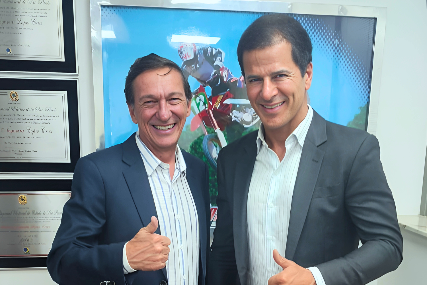 Vereador Vasquinho solicita ao Deputado Estadual Rogério Nogueira 20 computadores para a EMEF "Francisco Álvares Florence"