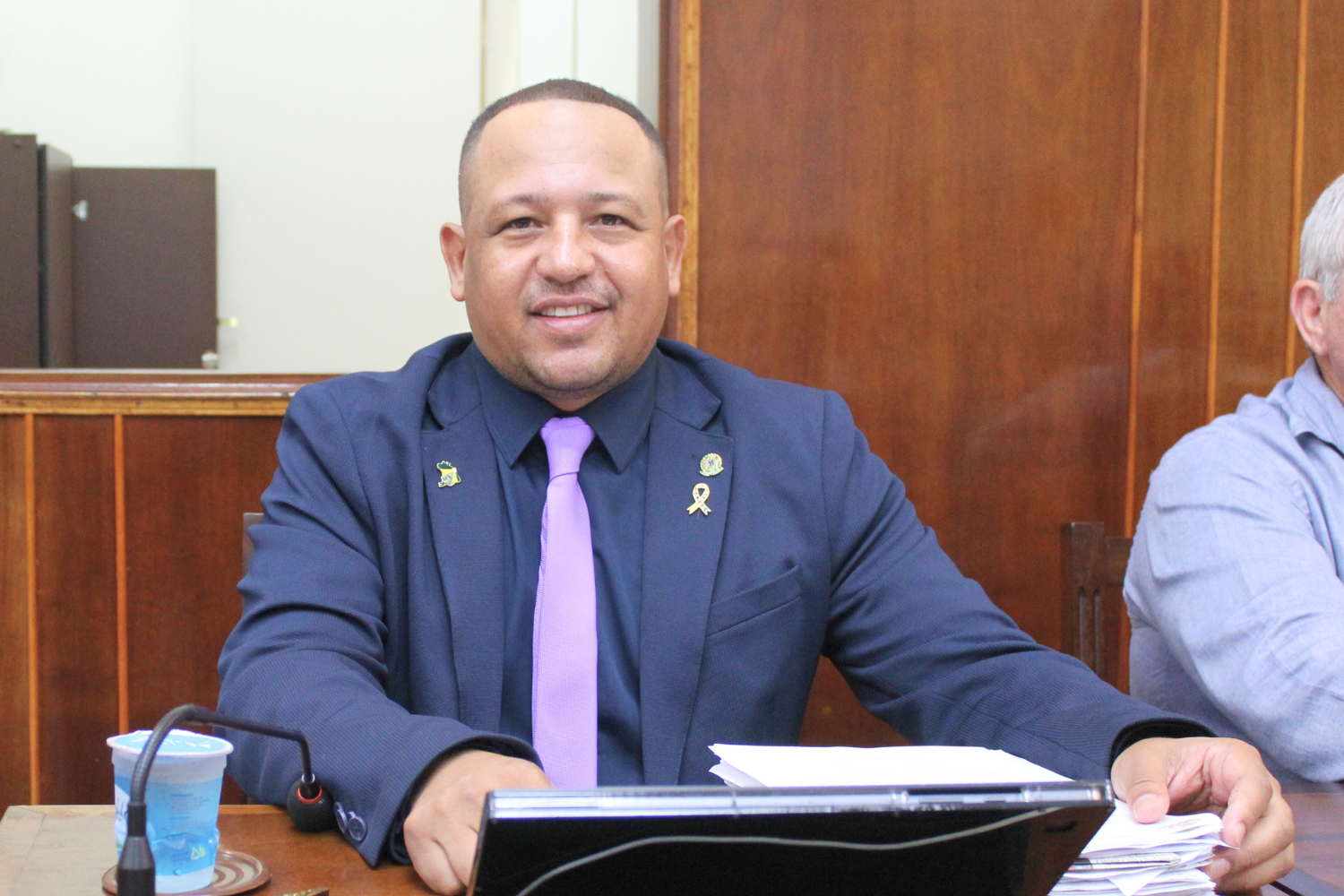 Vereador Carlos Henrique BGO questiona Executivo Municipal sobre a realização de concurso público para Saúde